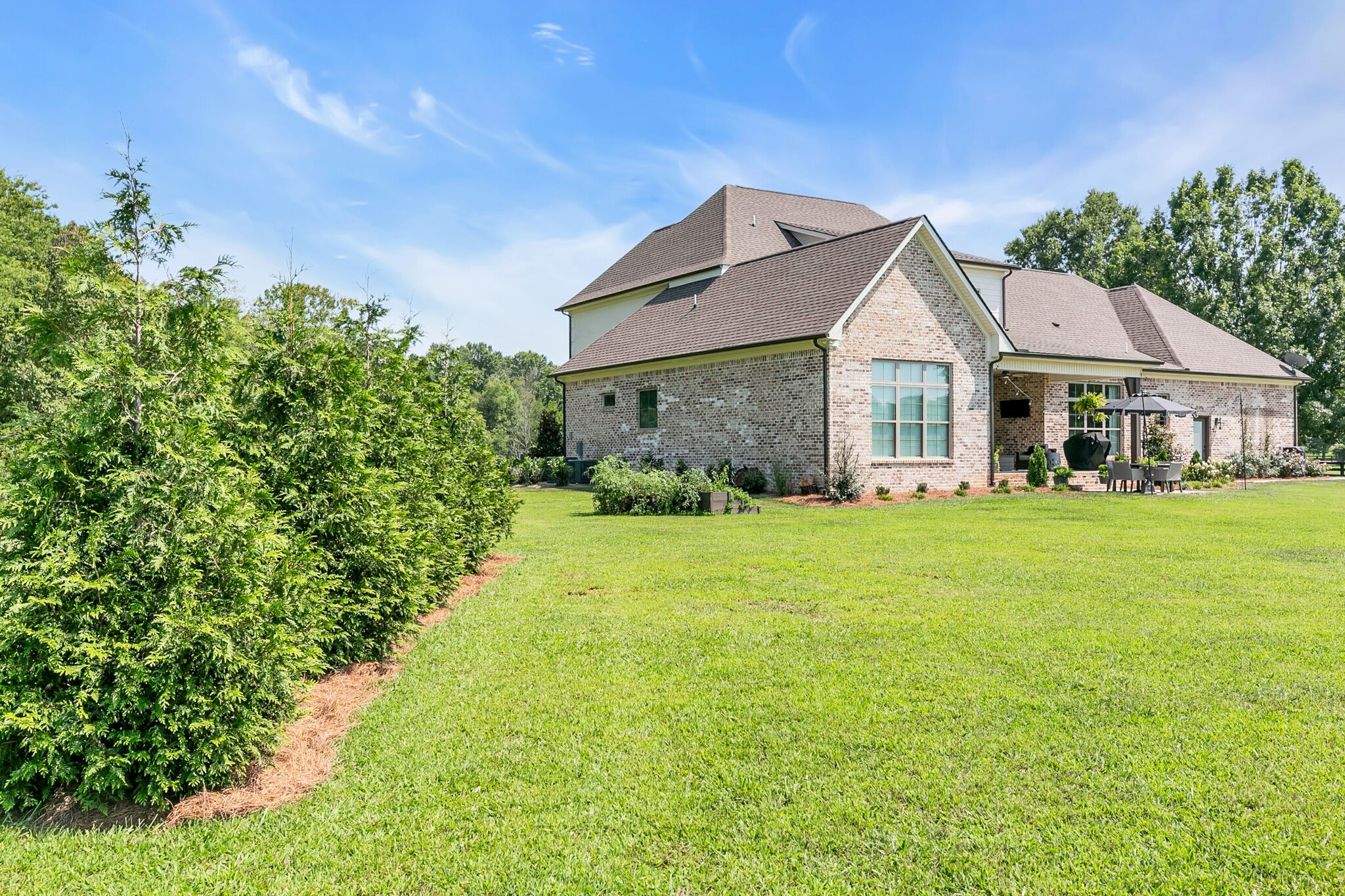 2109 Irby Ln