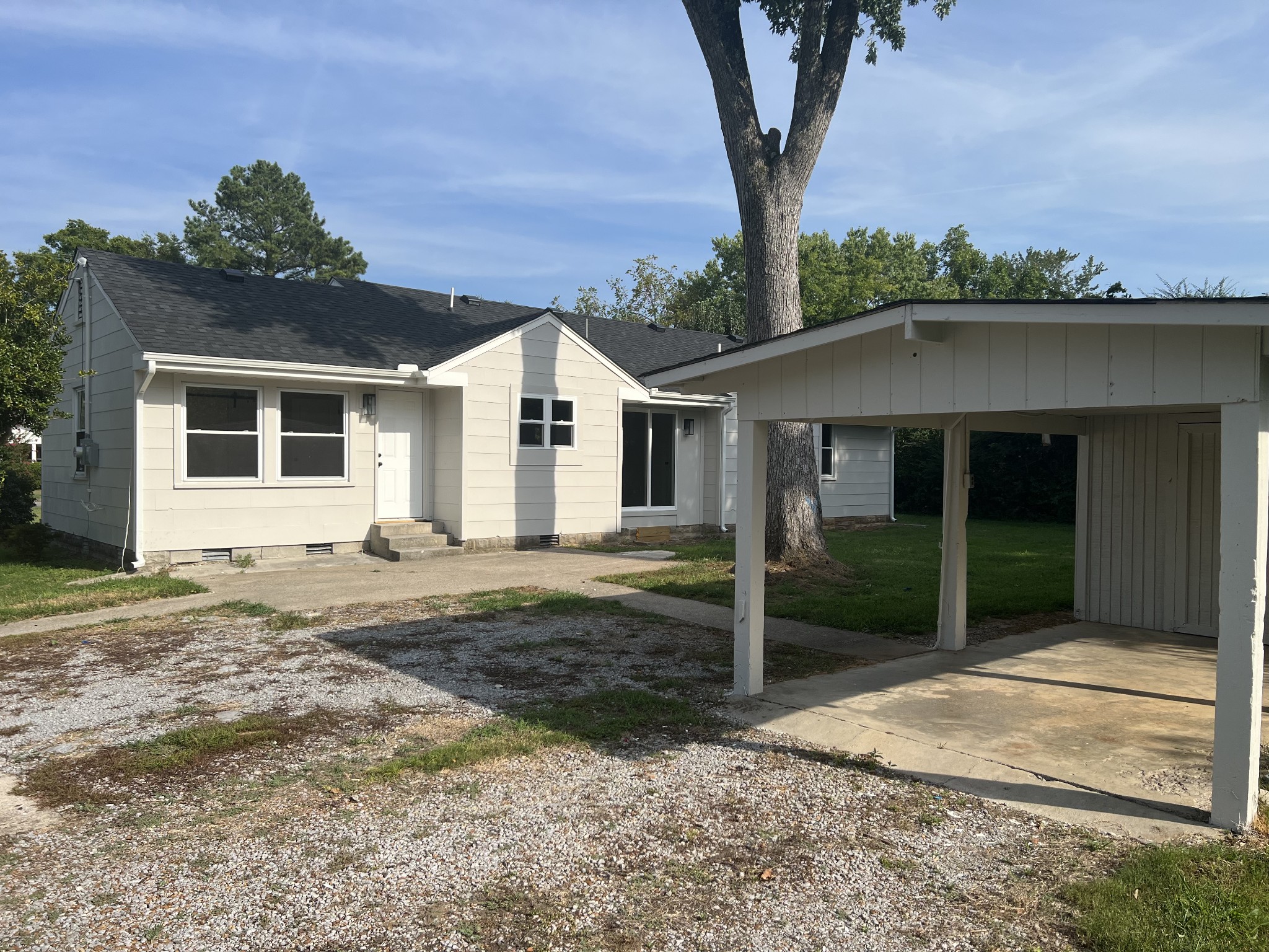 1419 N Tennessee Blvd