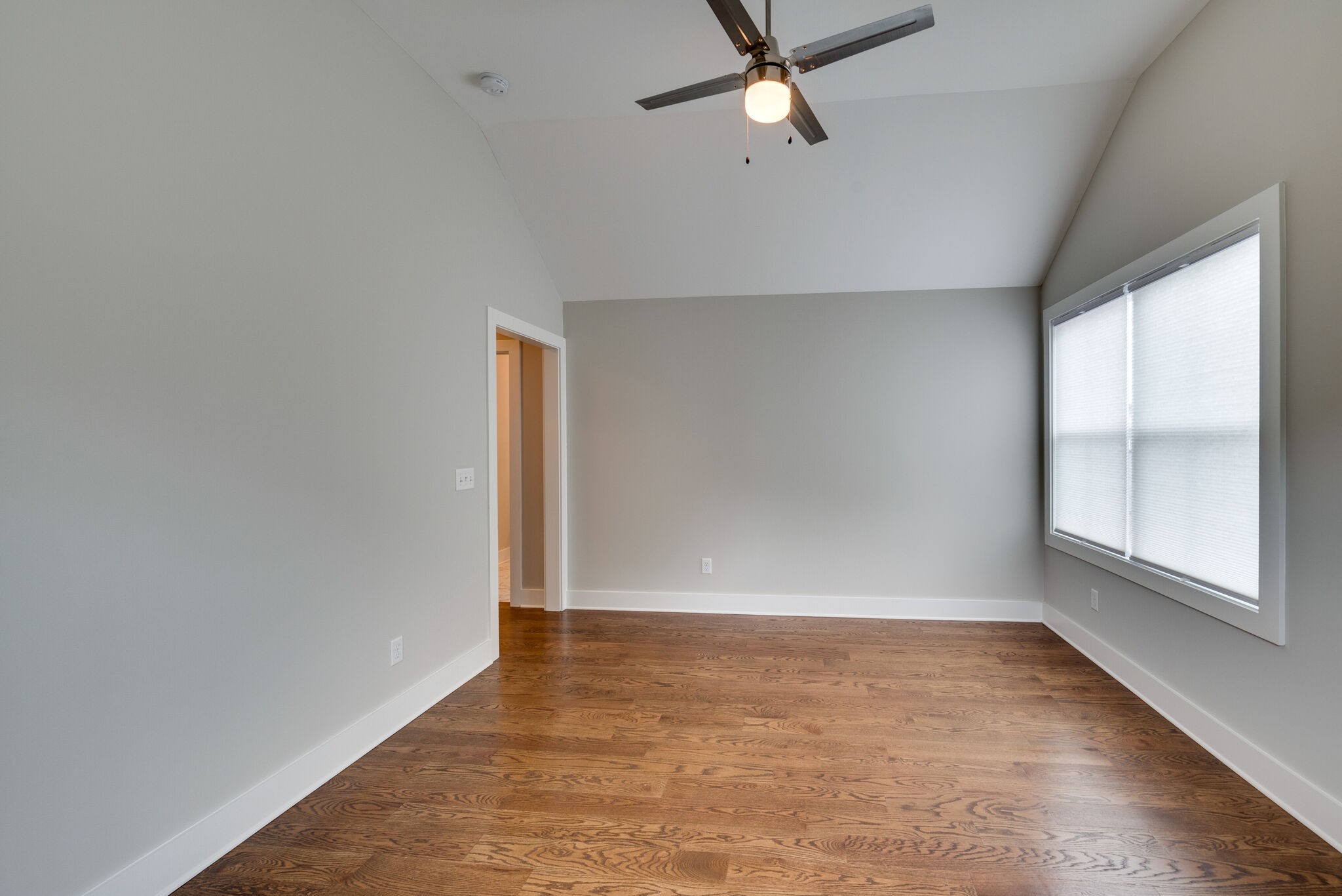 1203 52nd Ave, N