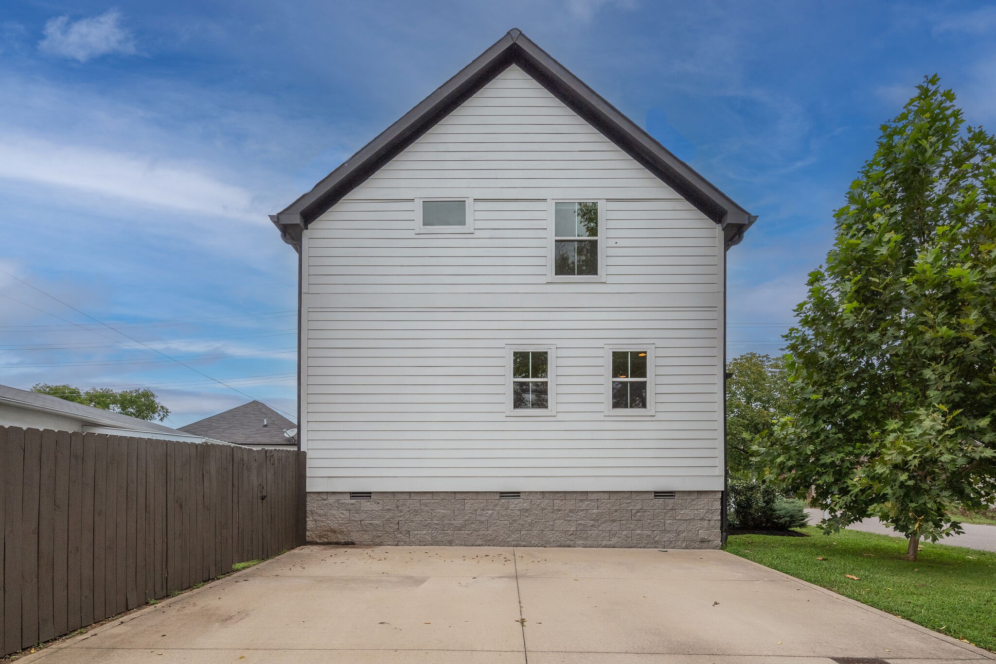 1203 52nd Ave, N