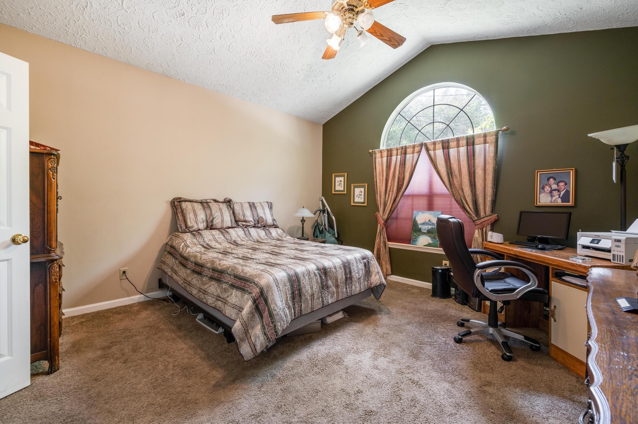 2226 Oak Barrel Lane