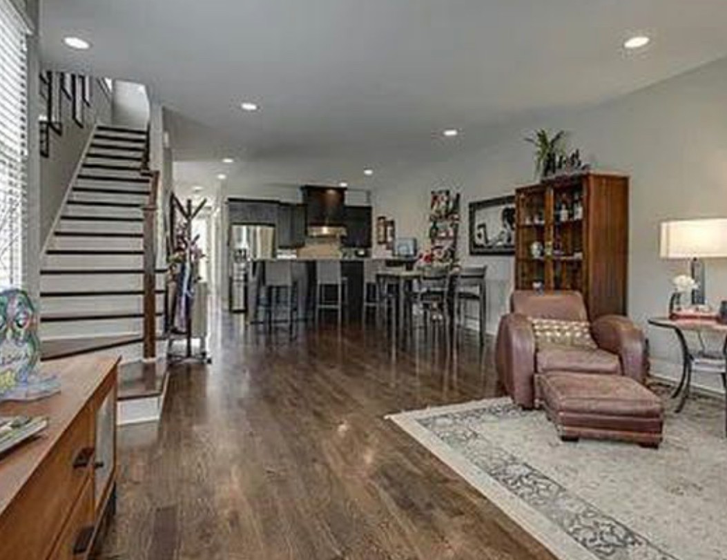 1813 5th Ave, N Unit: A