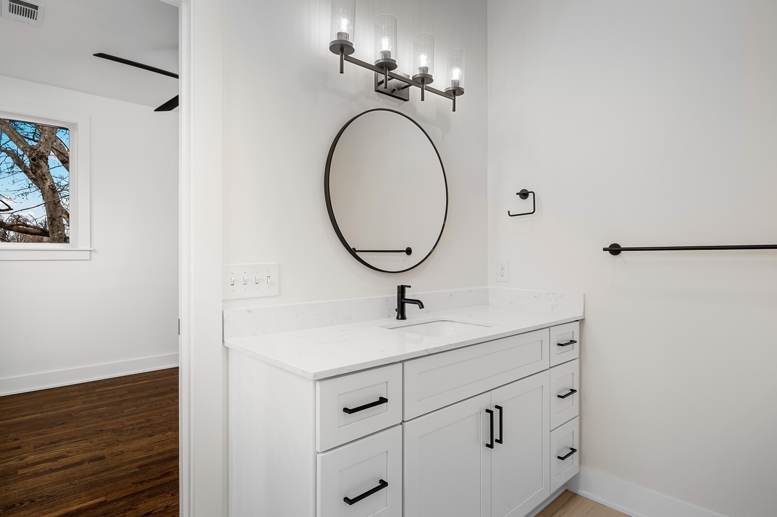 613 Vernon Ave Unit: 6
