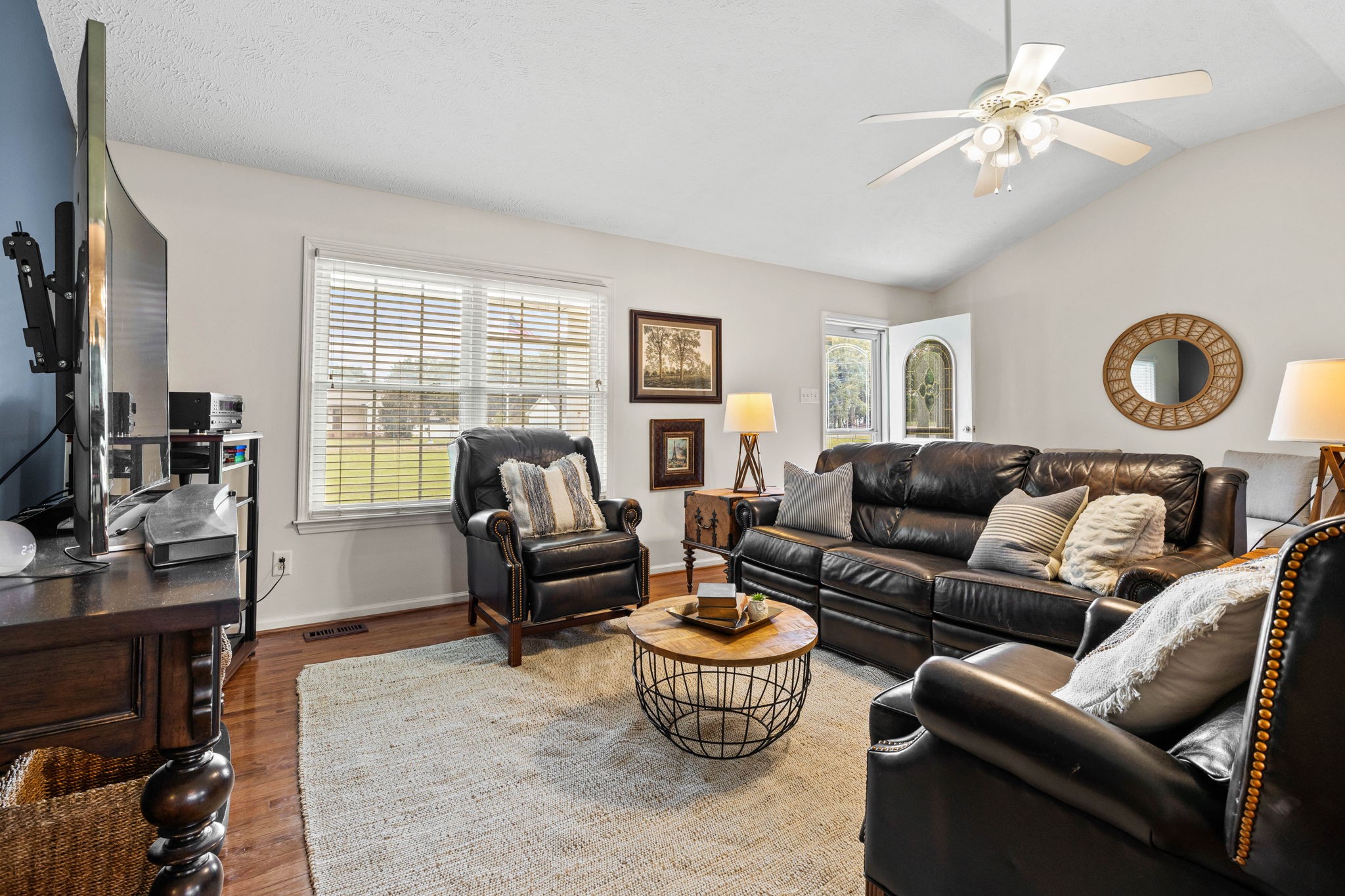 4084 Carson Ct