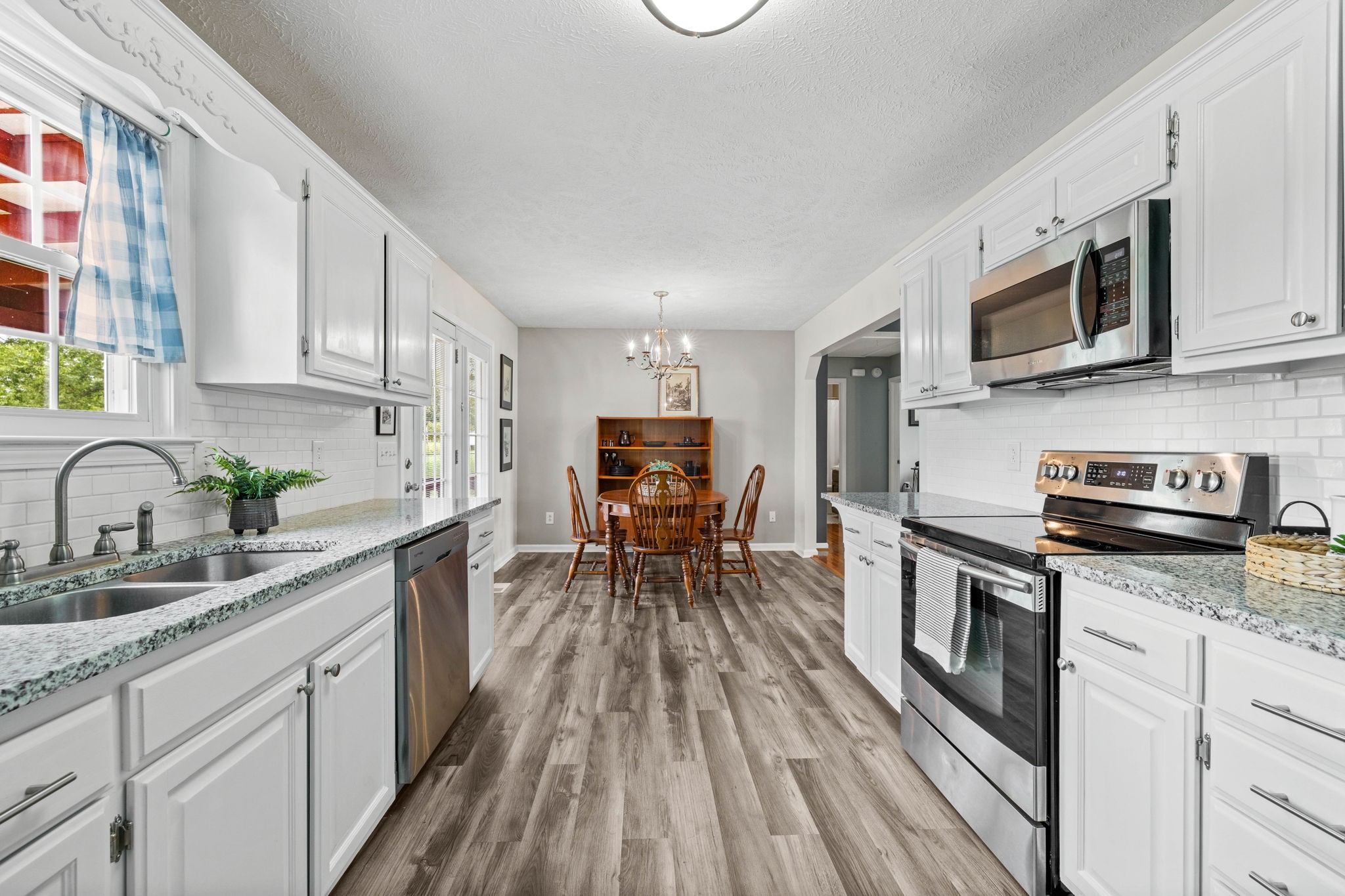 4084 Carson Ct