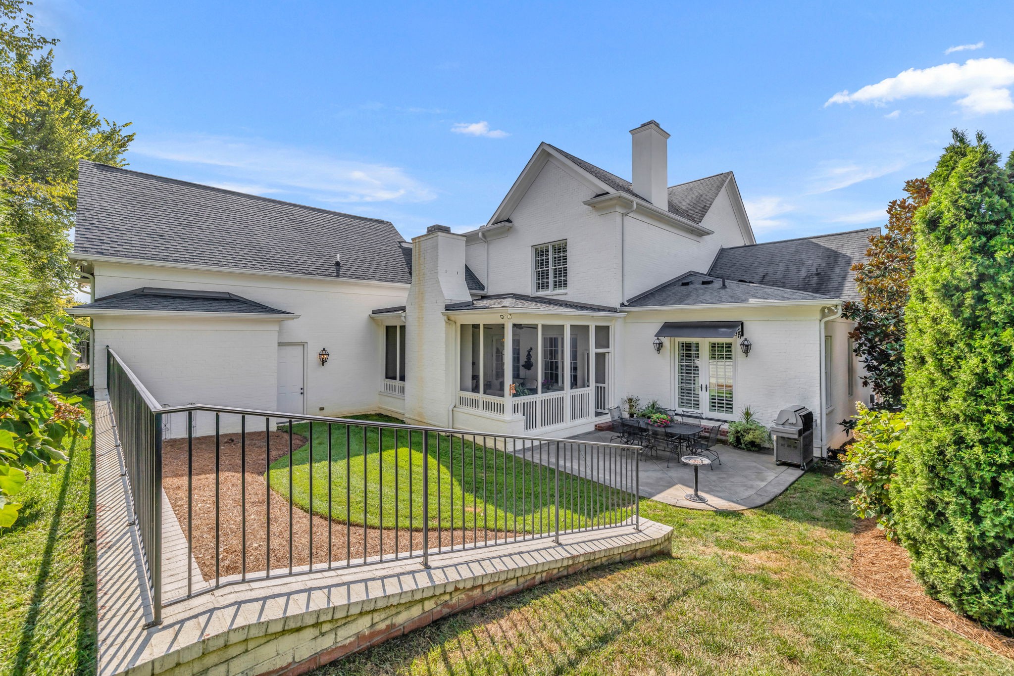 18 Ironwood Ln