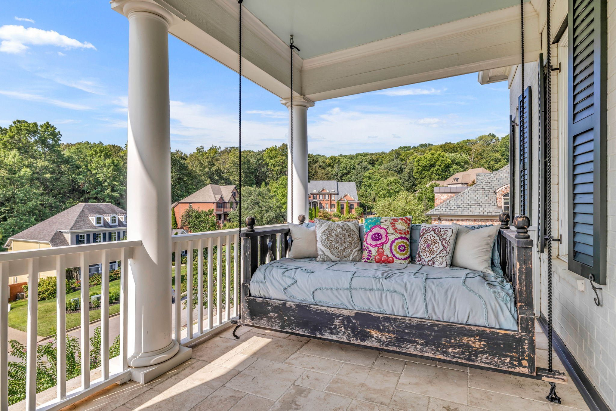 18 Ironwood Ln
