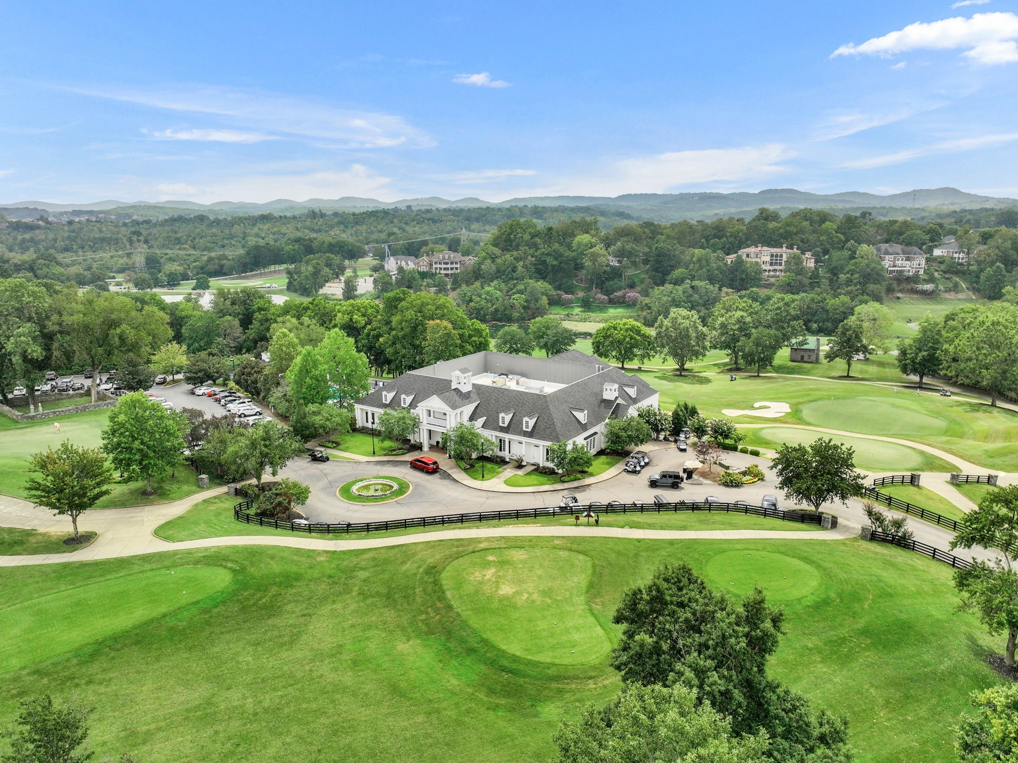 18 Ironwood Ln