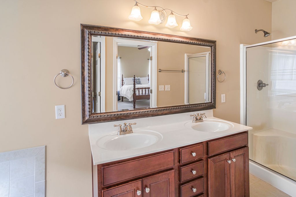 2148 Branch Oak Trl
