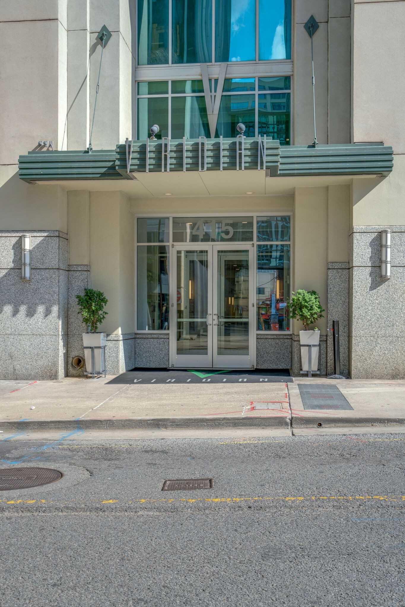 415 Church St Unit: 2904