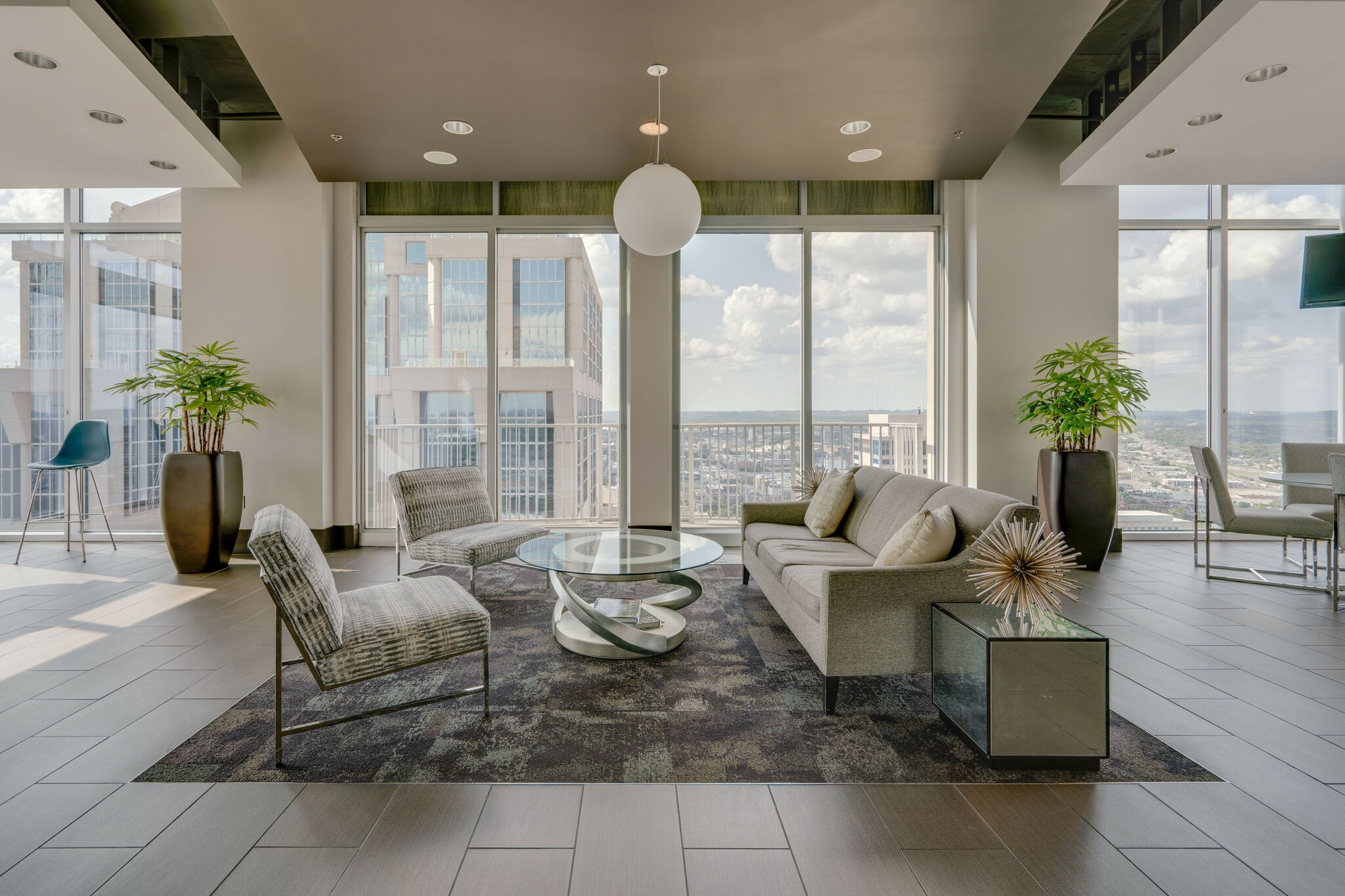 415 Church St Unit: 2904