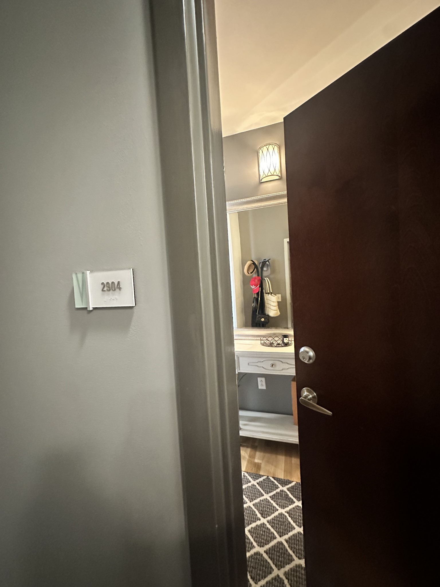 415 Church St Unit: 2904