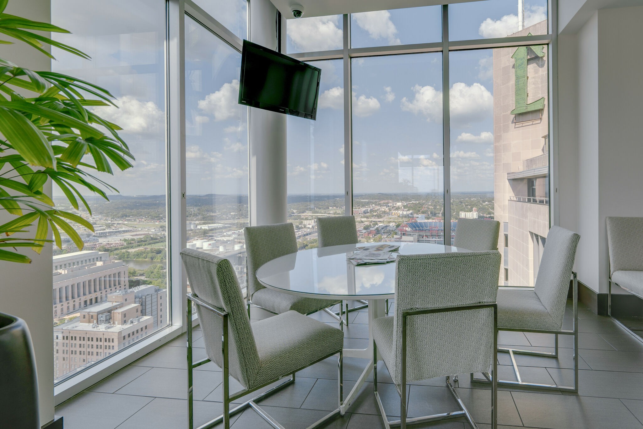 415 Church St Unit: 2904