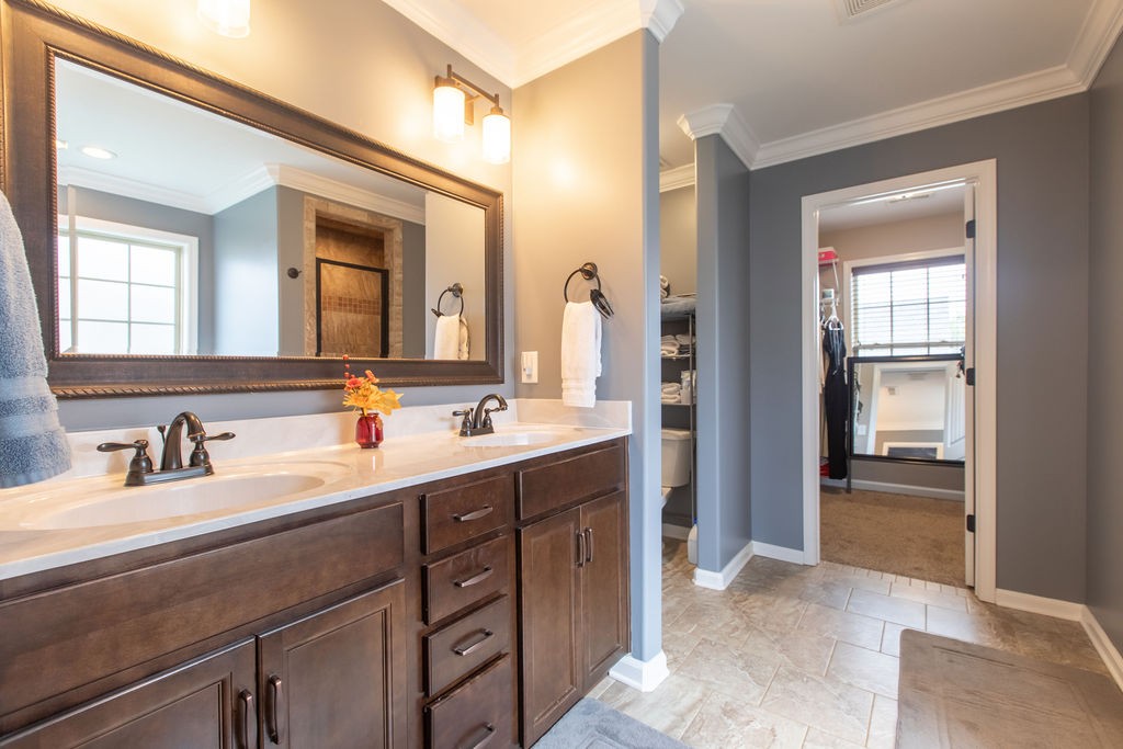 1324 Winterset Dr