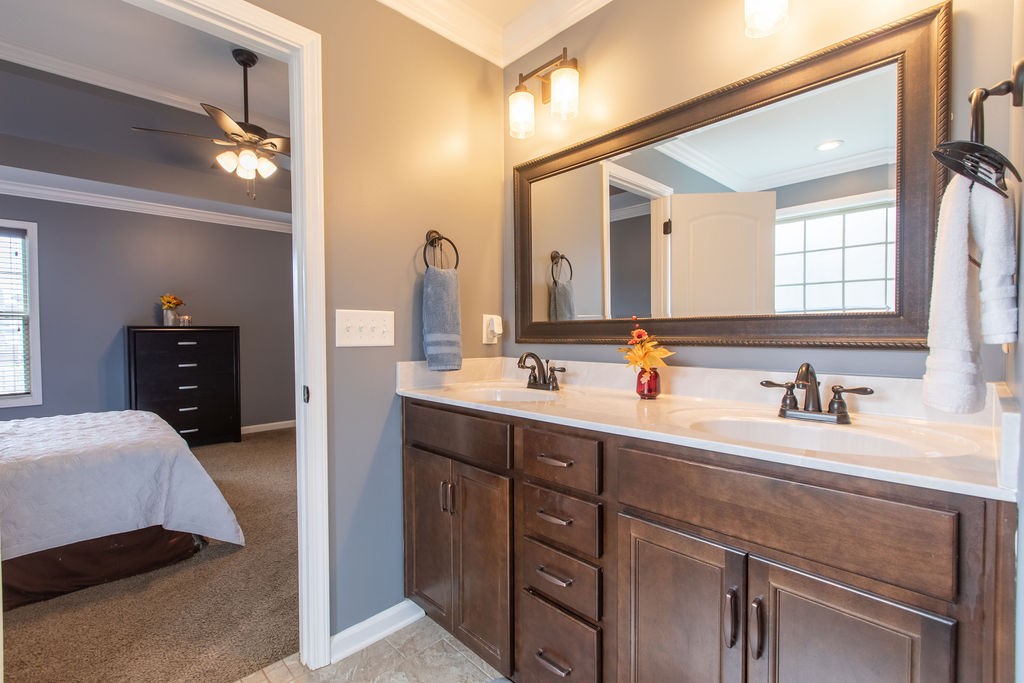 1324 Winterset Dr