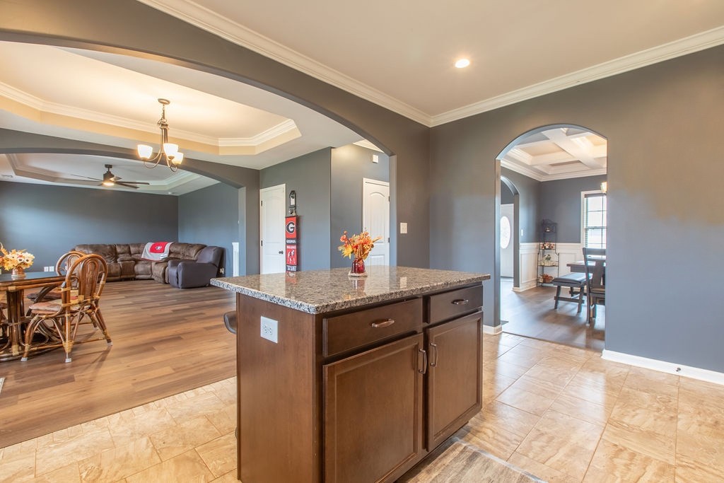 1324 Winterset Dr