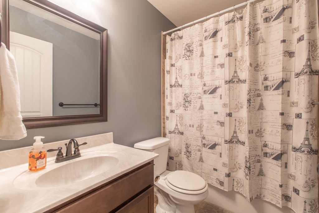 1324 Winterset Dr