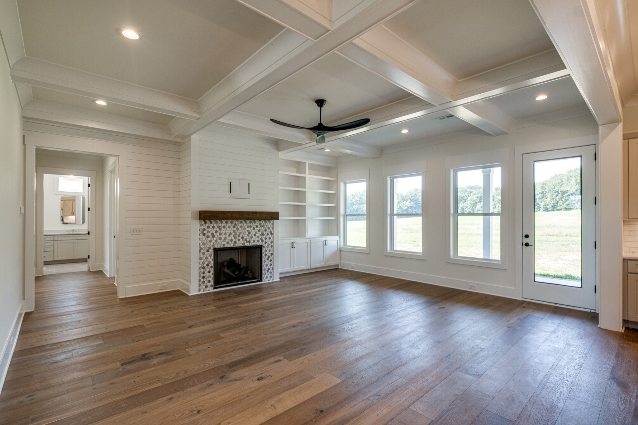 4542 Campbellsville Pike