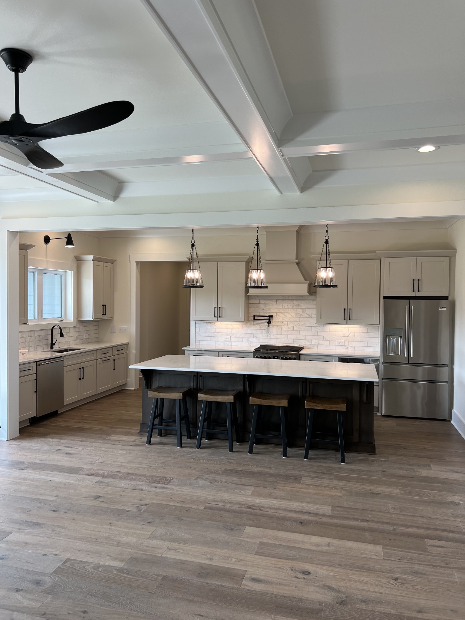 4542 Campbellsville Pike