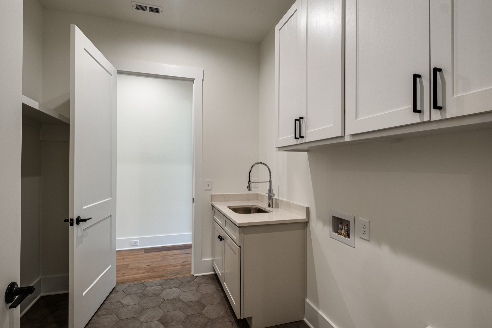 4542 Campbellsville Pike