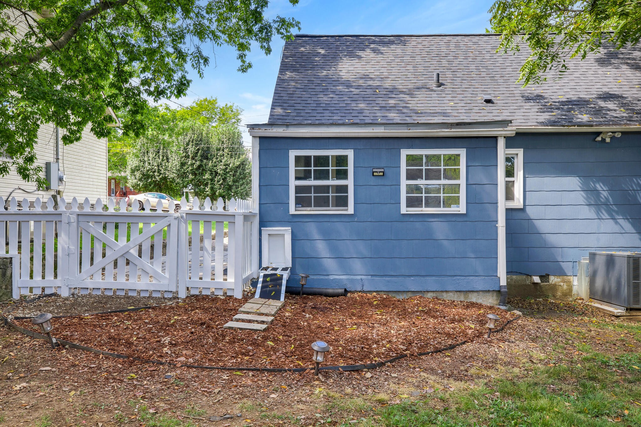 2913 Highland Dr