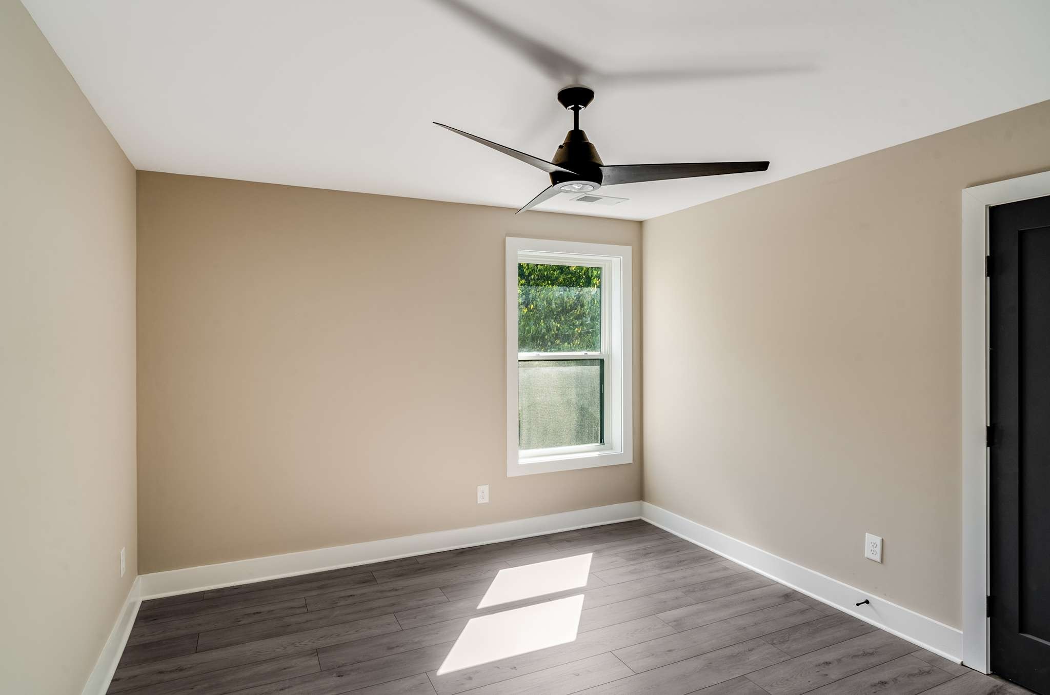 1404 Chester Ave Unit: B