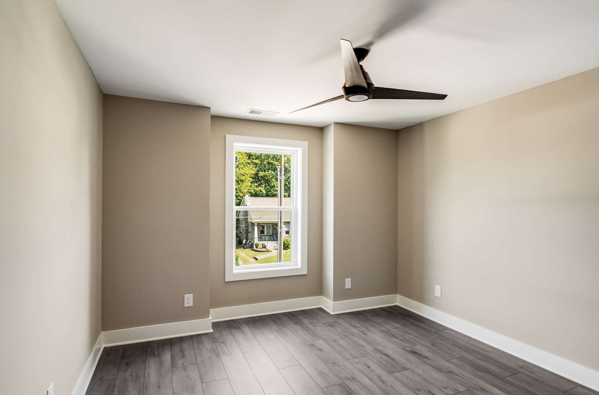 1404 Chester Ave Unit: B