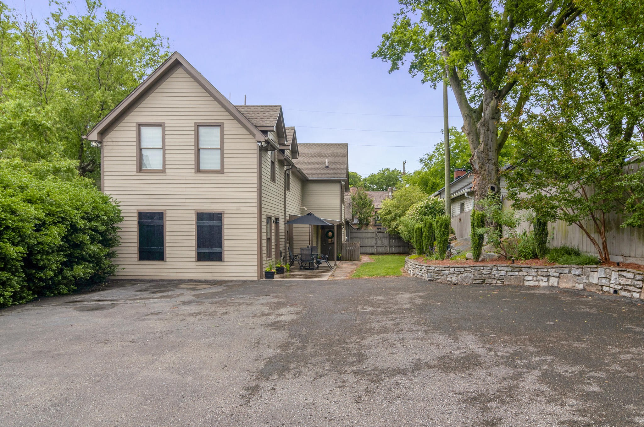 1311 7th Ave, N
