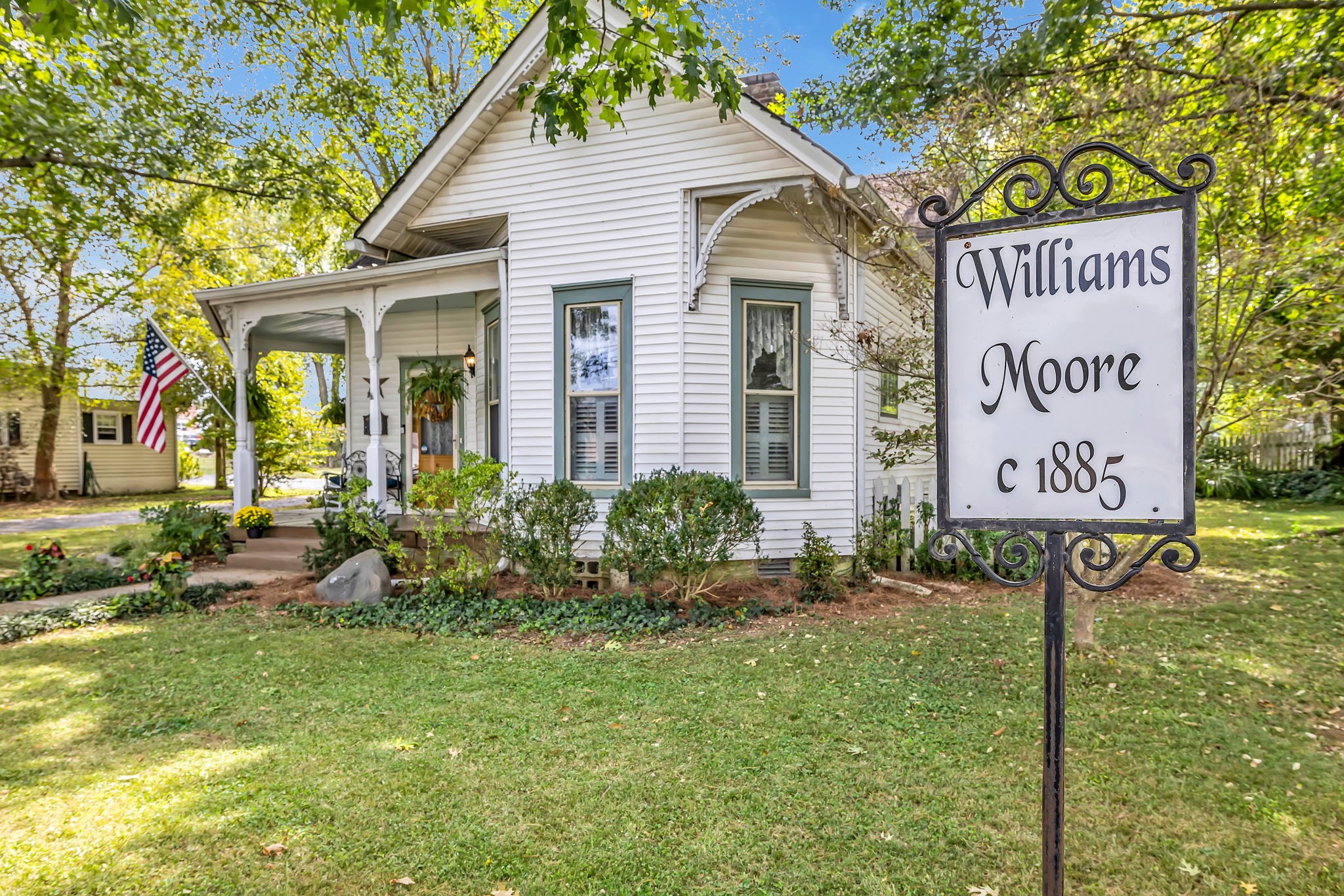 203 Hay Long Ave