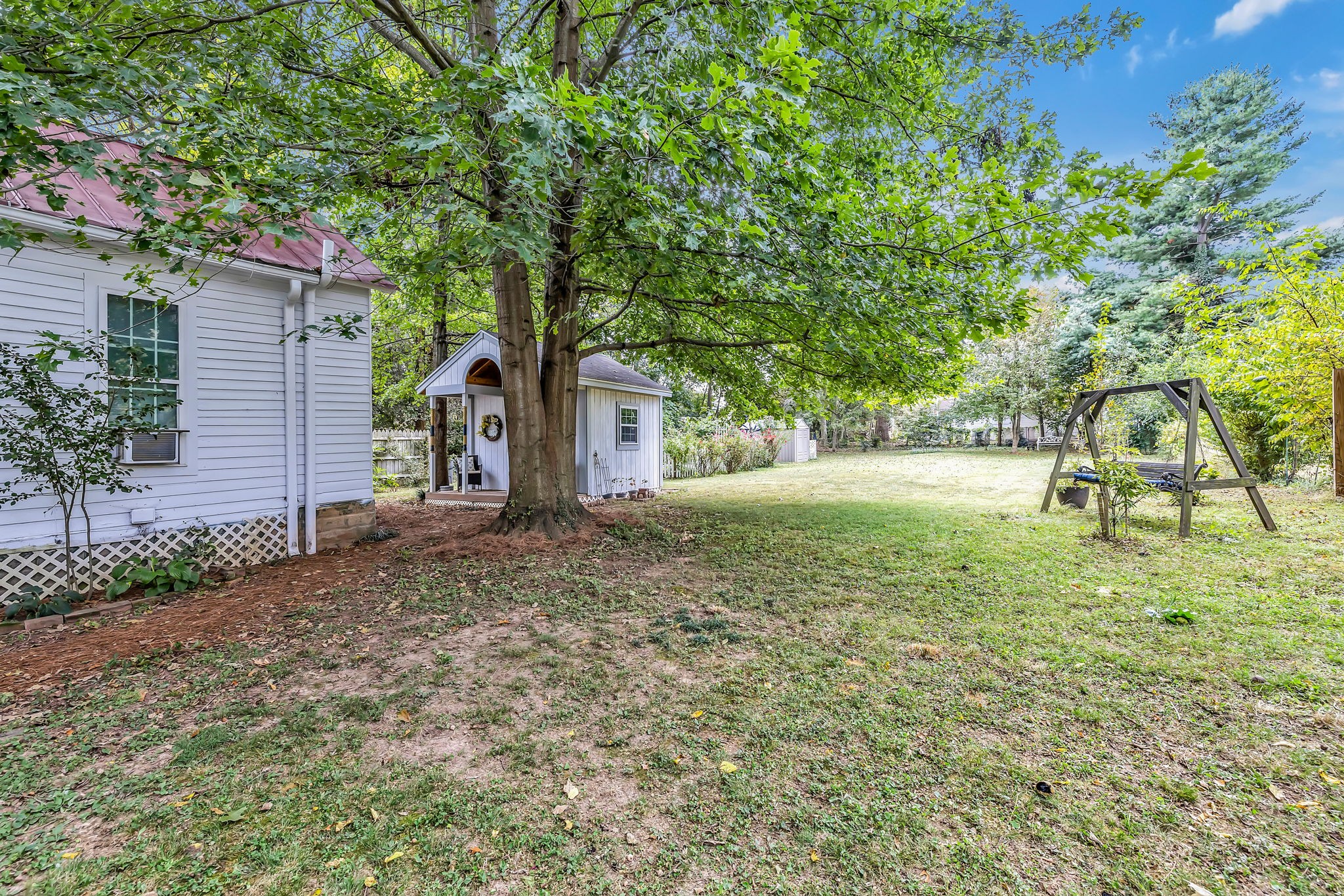 203 Hay Long Ave