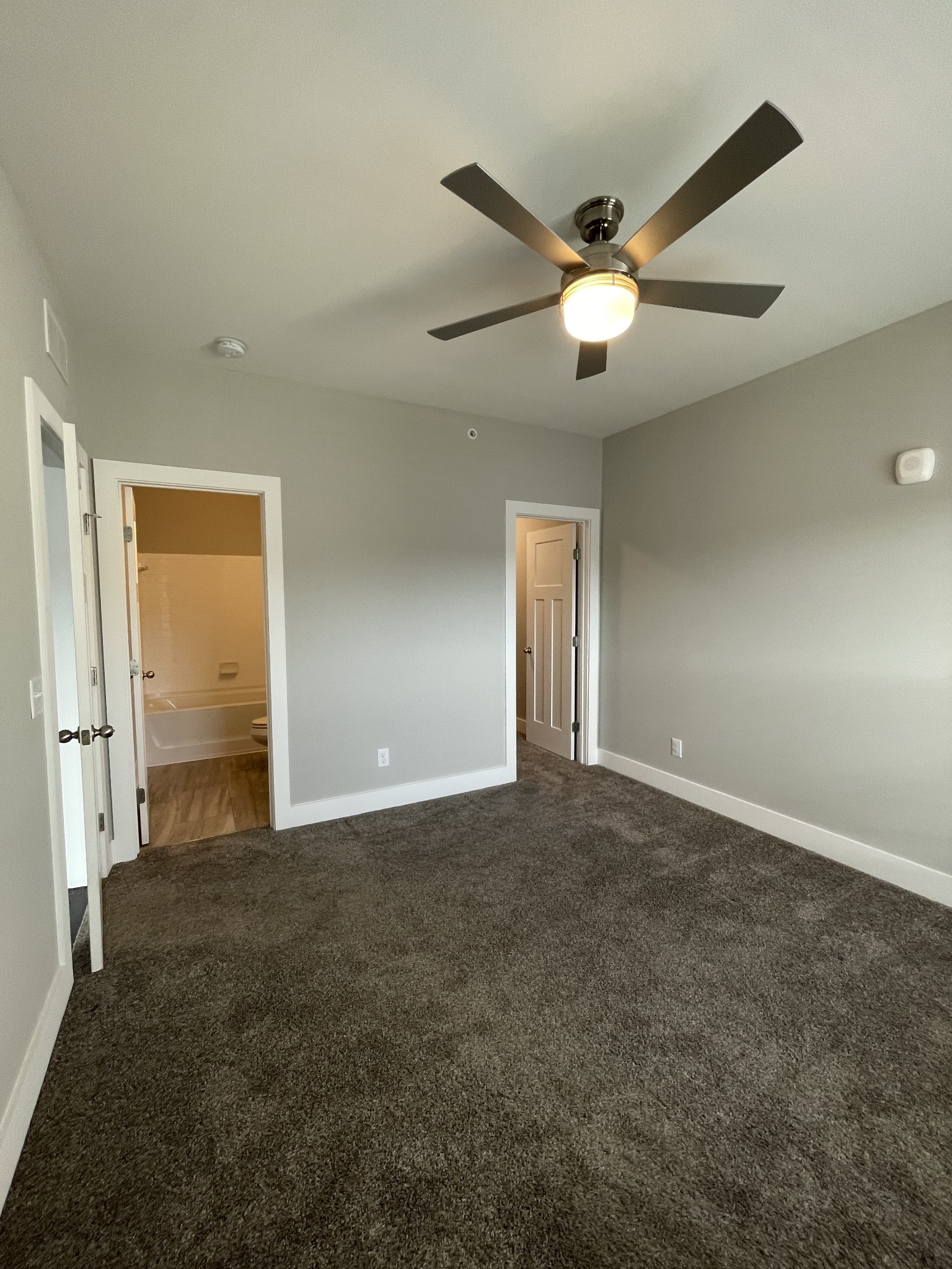 934 Governors Ct Unit: 306