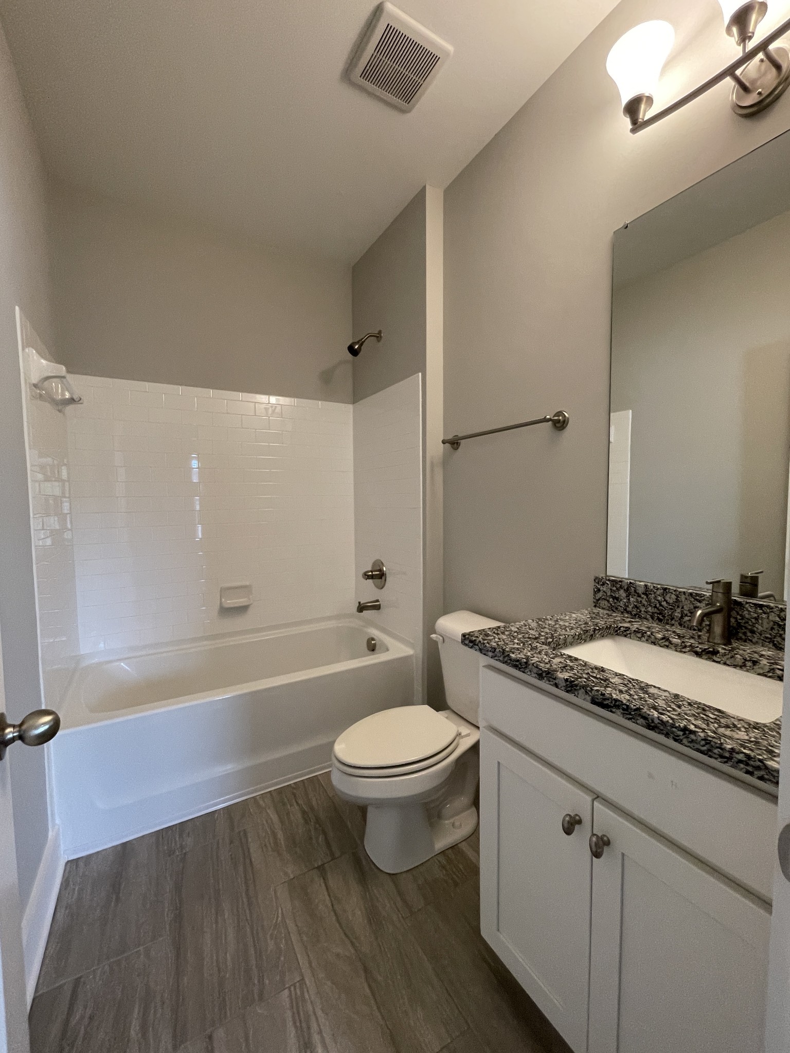 934 Governors Ct Unit: 306