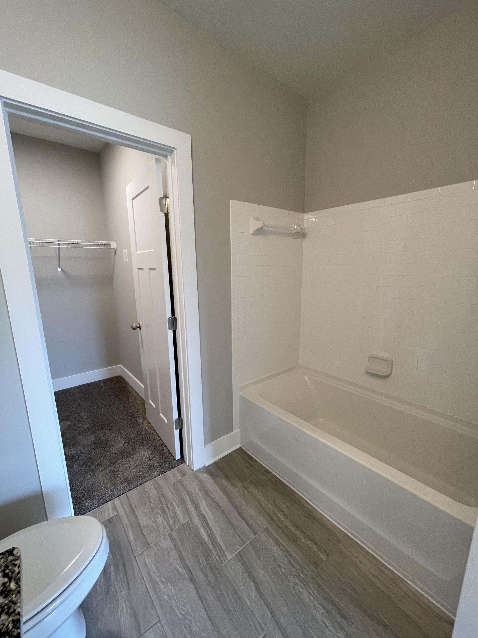 934 Governors Ct Unit: 306