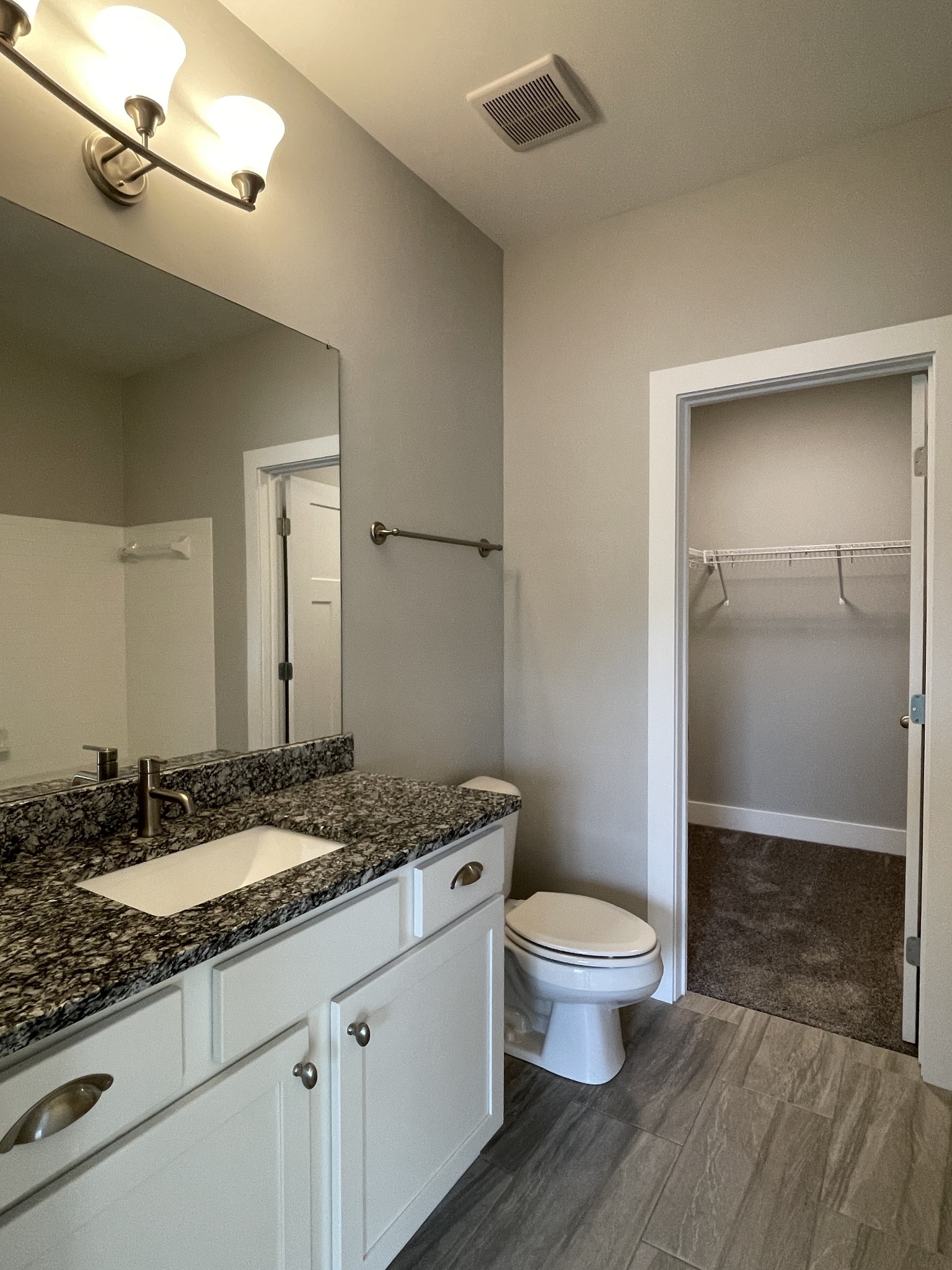 934 Governors Ct Unit: 306