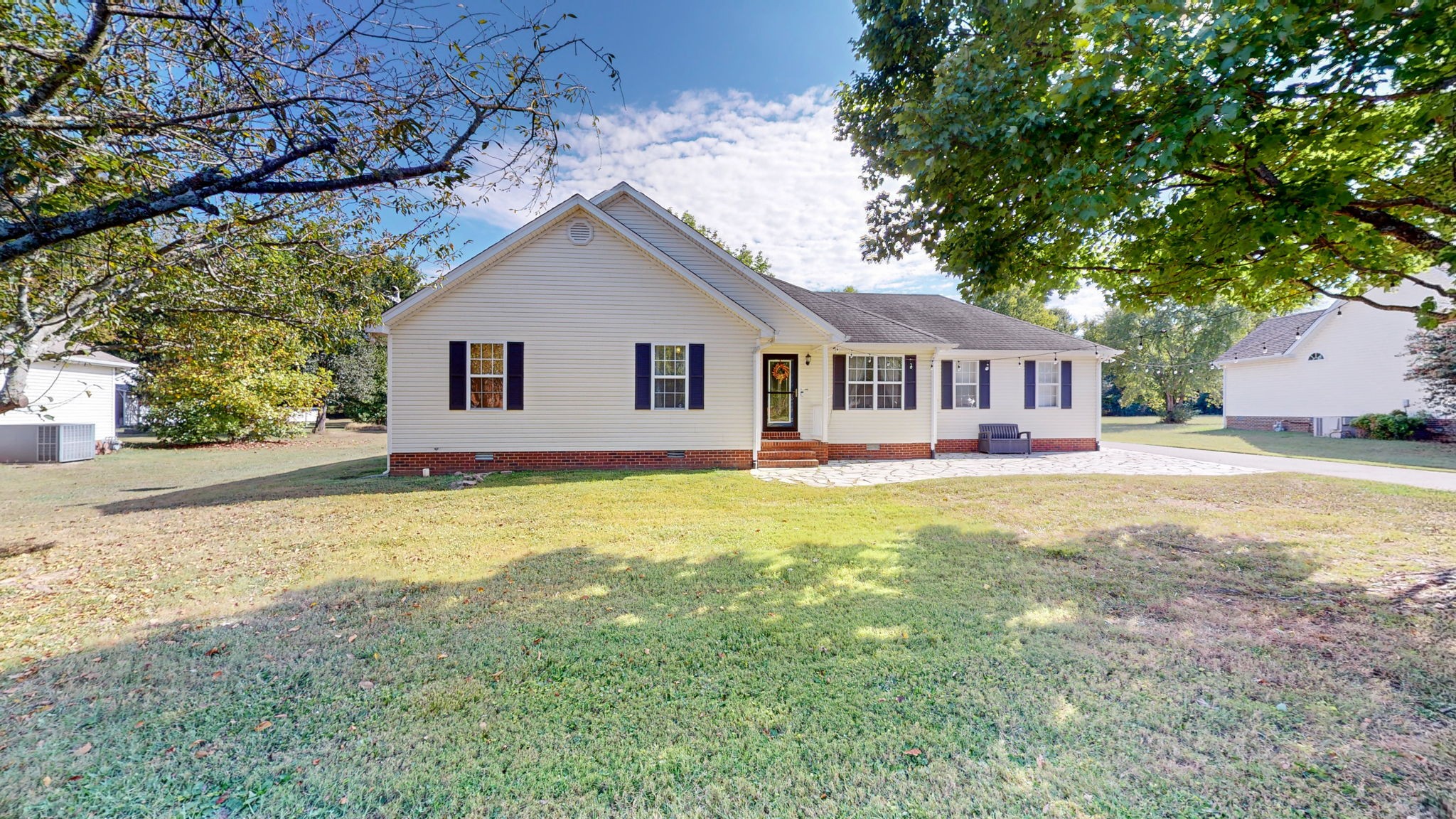 1033 Snead Drive