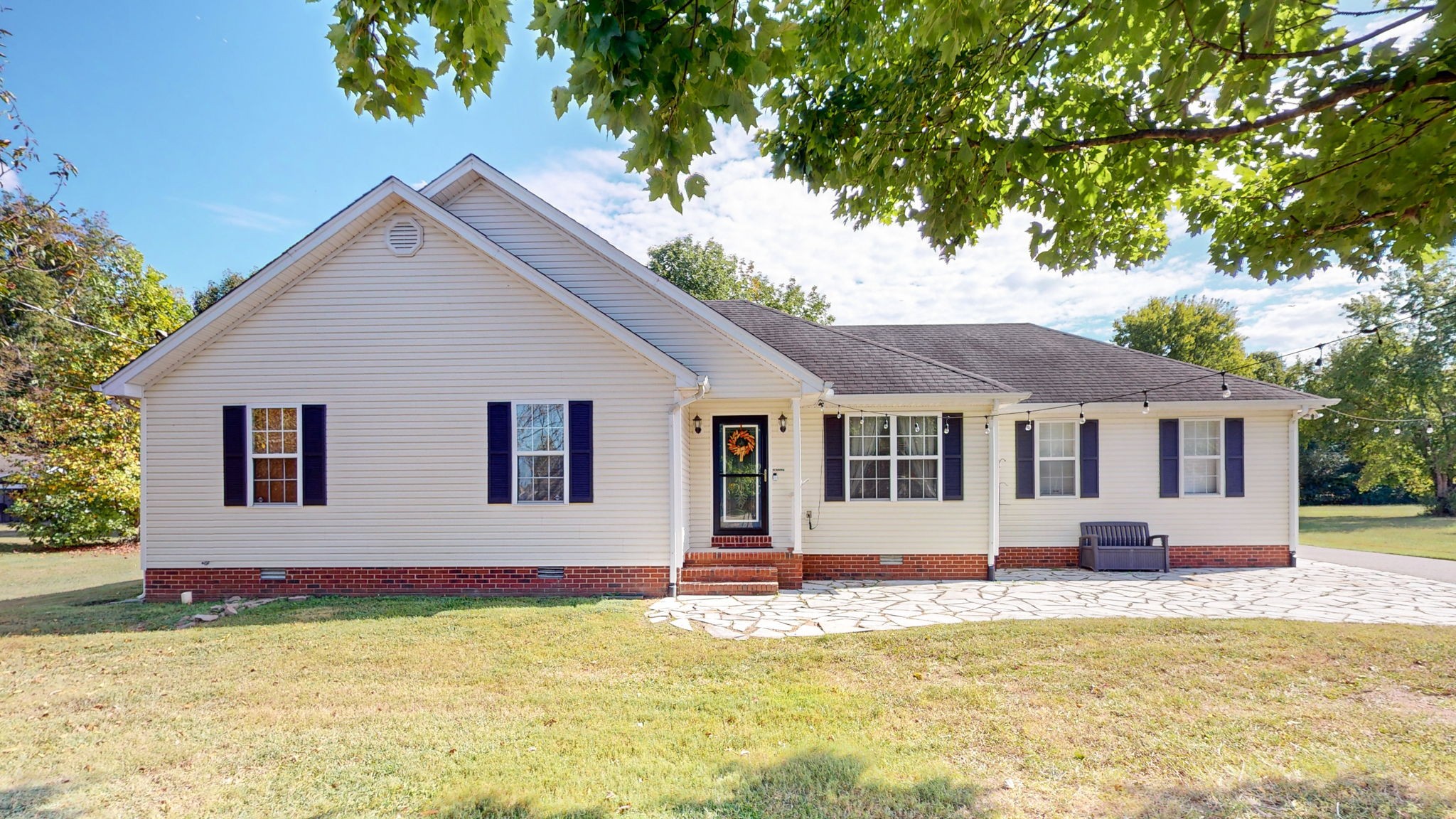1033 Snead Drive