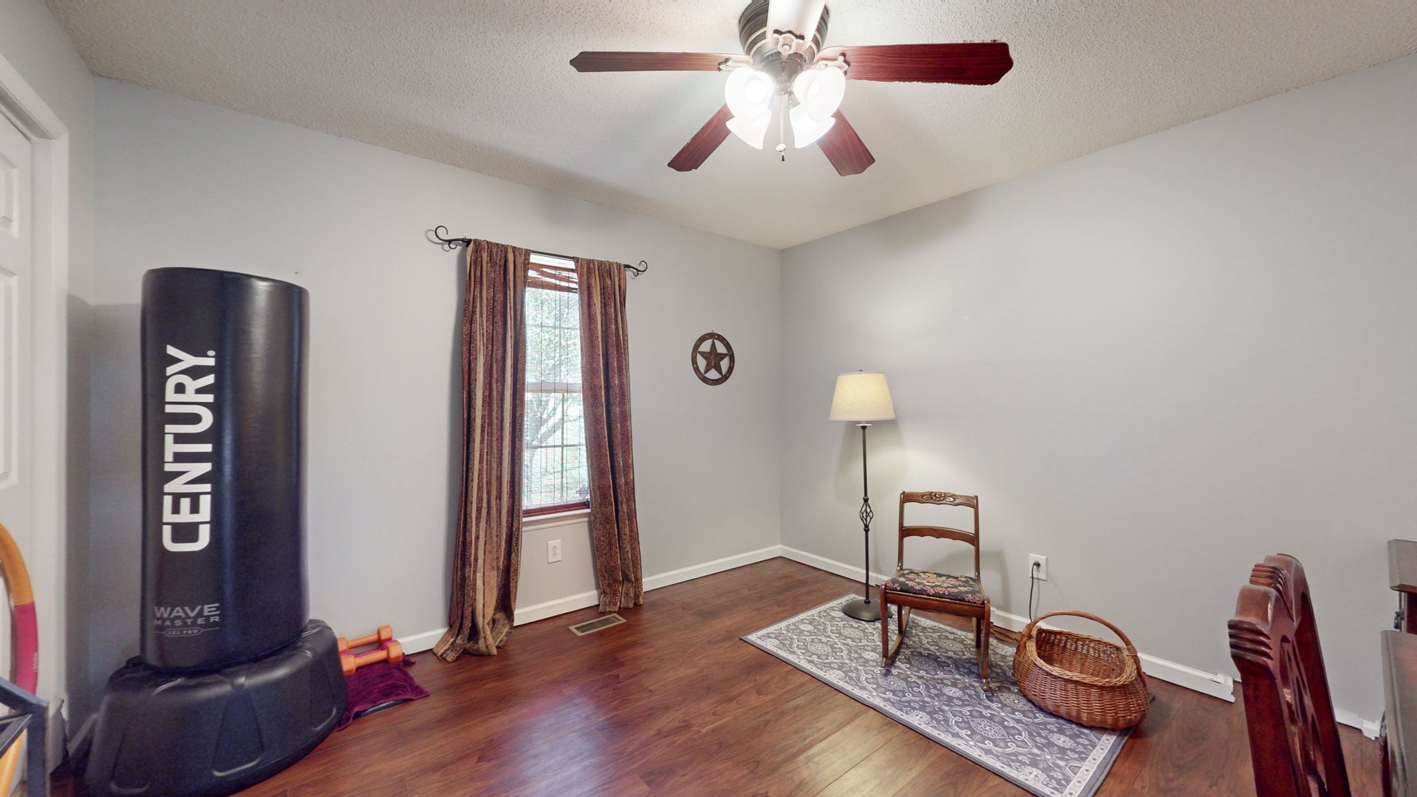 1033 Snead Drive