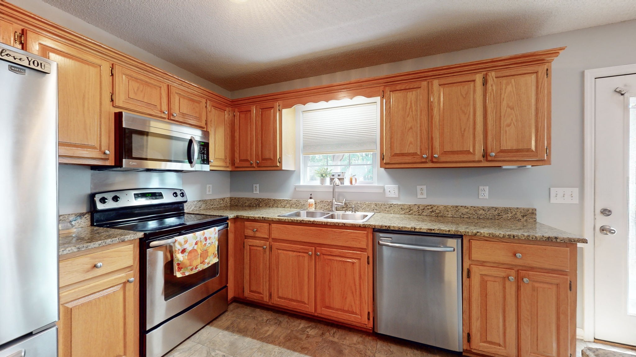1033 Snead Drive