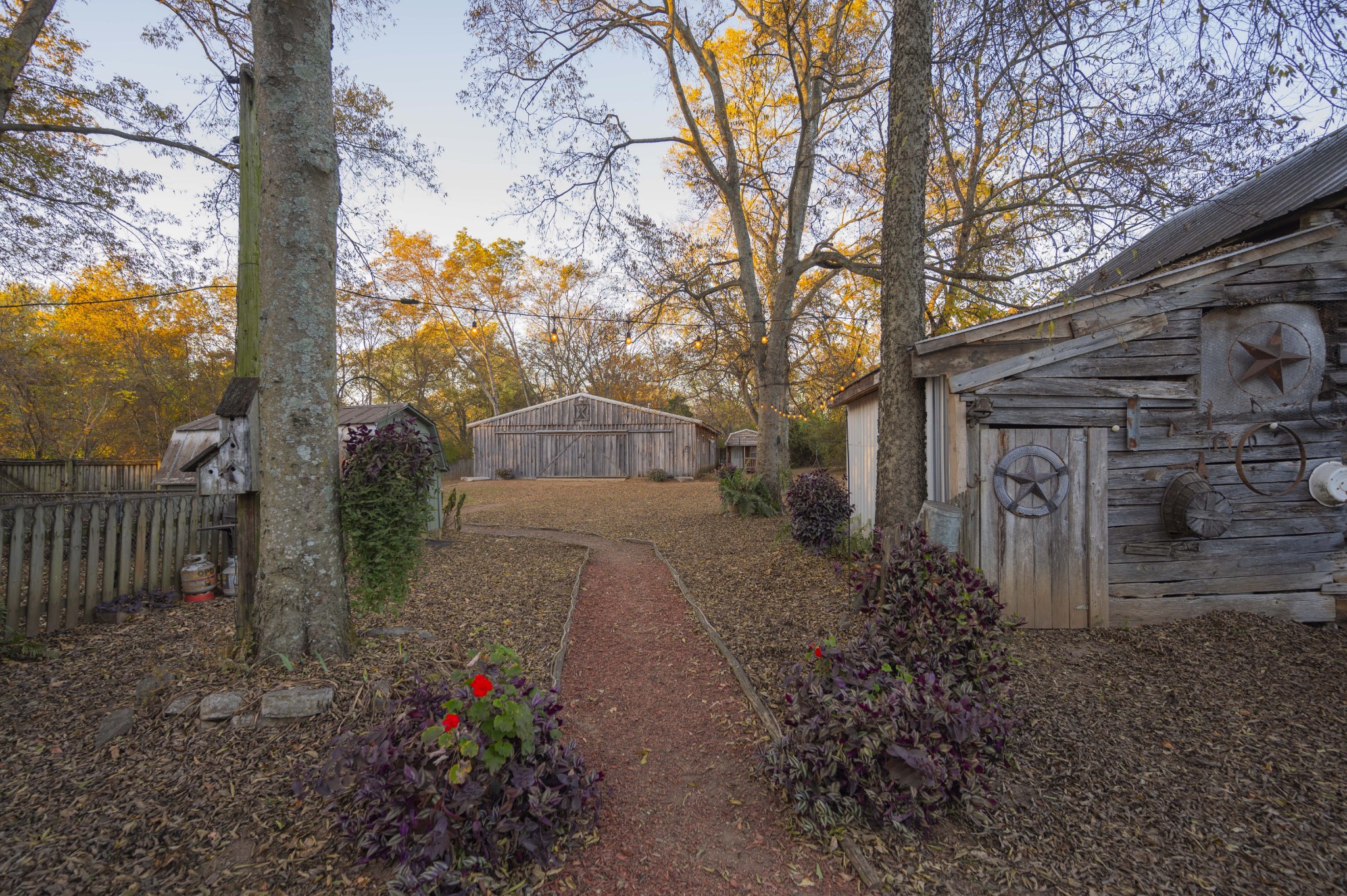 5496 Seminary Rd
