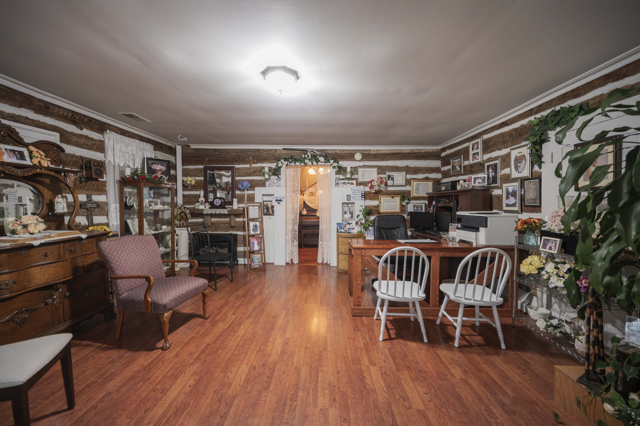 5496 Seminary Rd
