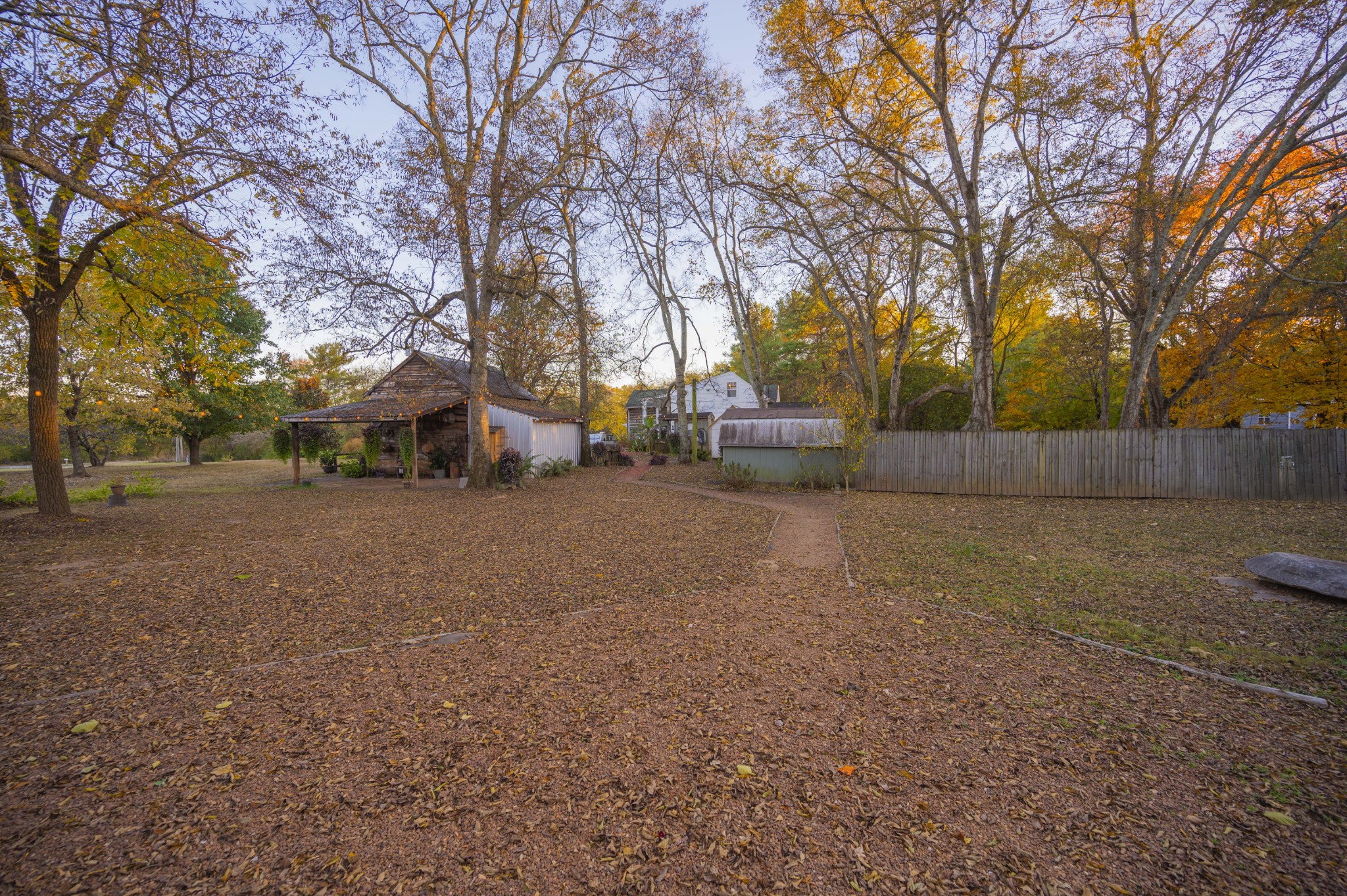 5496 Seminary Rd