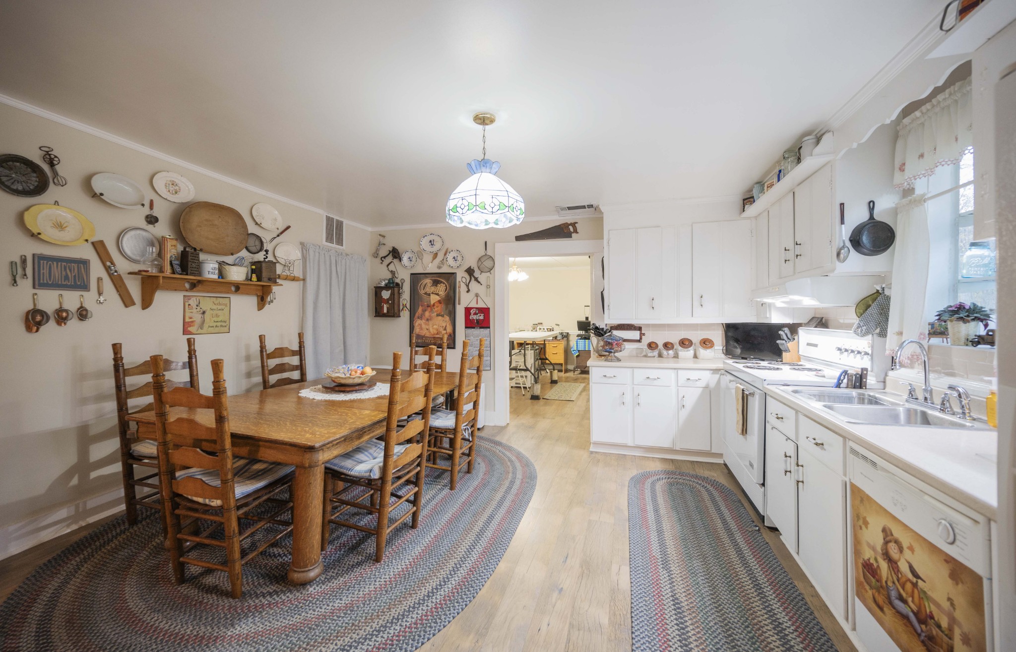 5496 Seminary Rd
