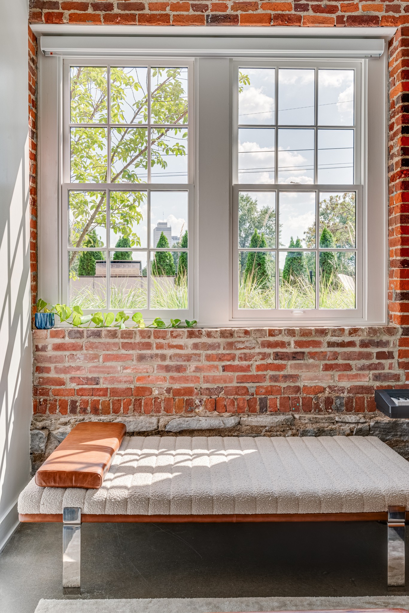 601 Madison St Unit: 109