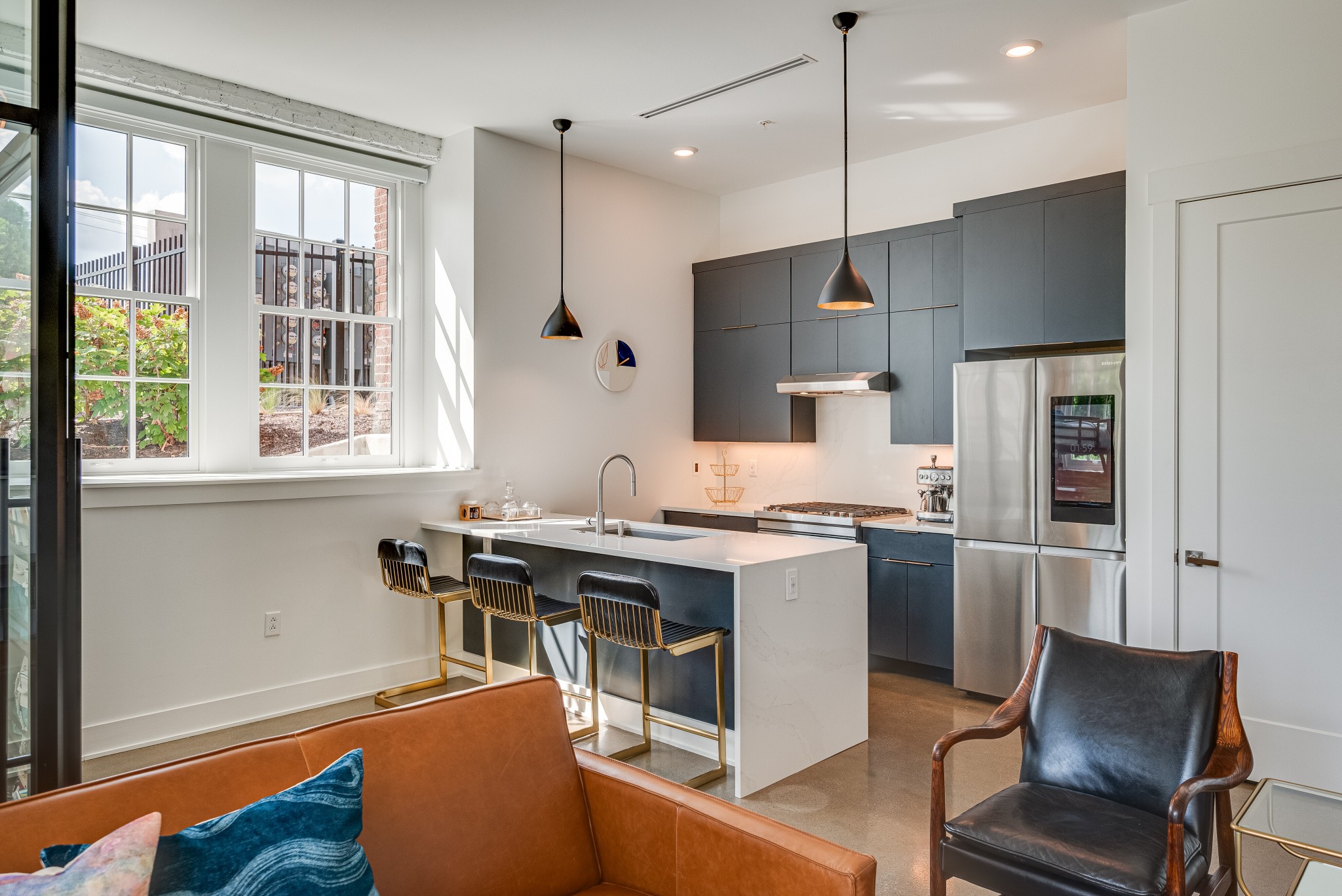 601 Madison St Unit: 109