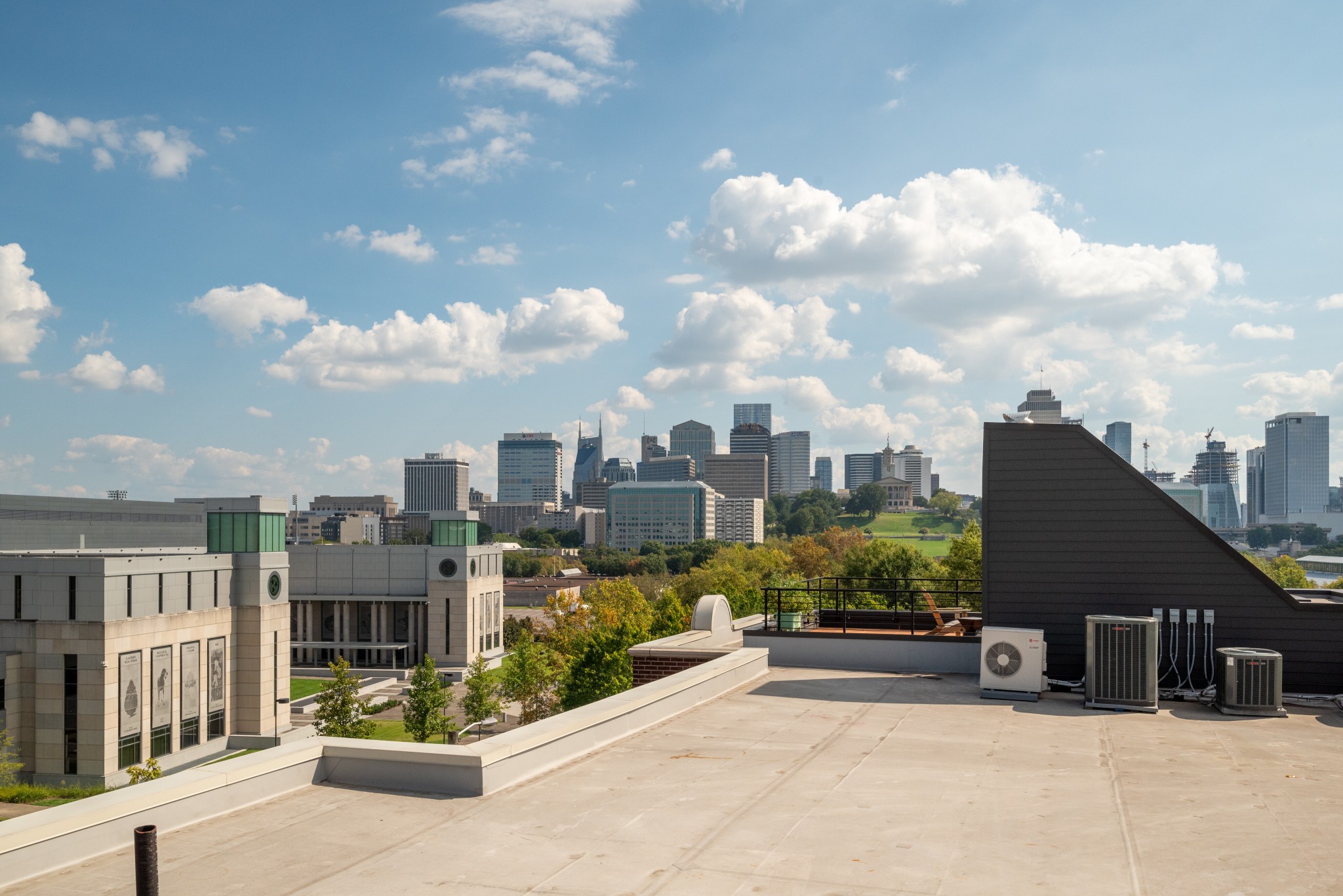 601 Madison St Unit: 109