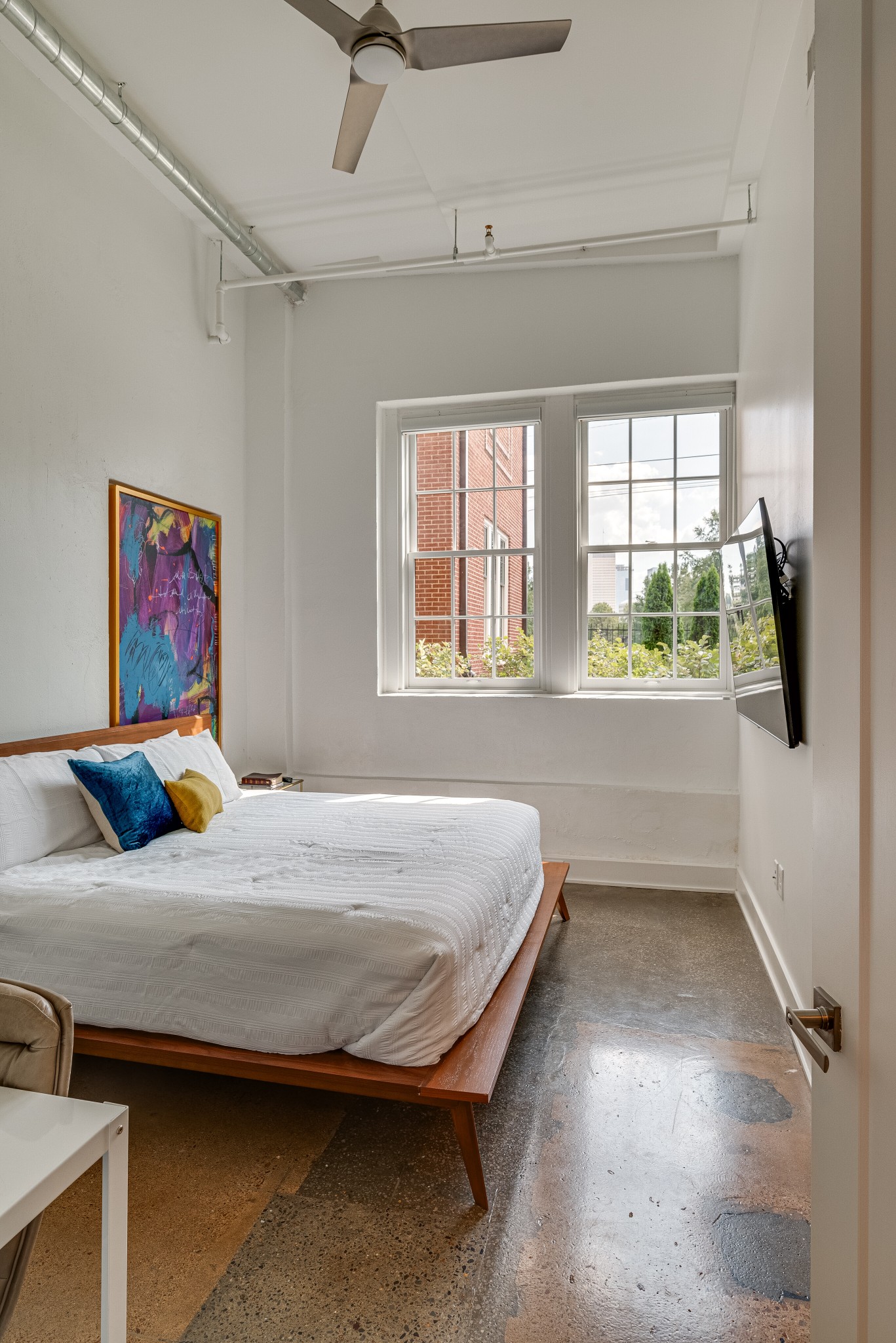 601 Madison St Unit: 109