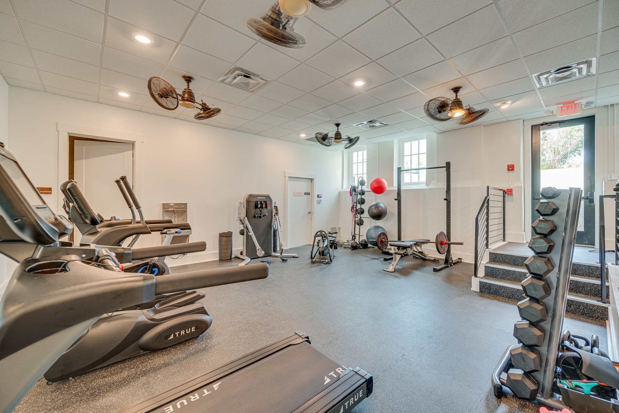 601 Madison St Unit: 109