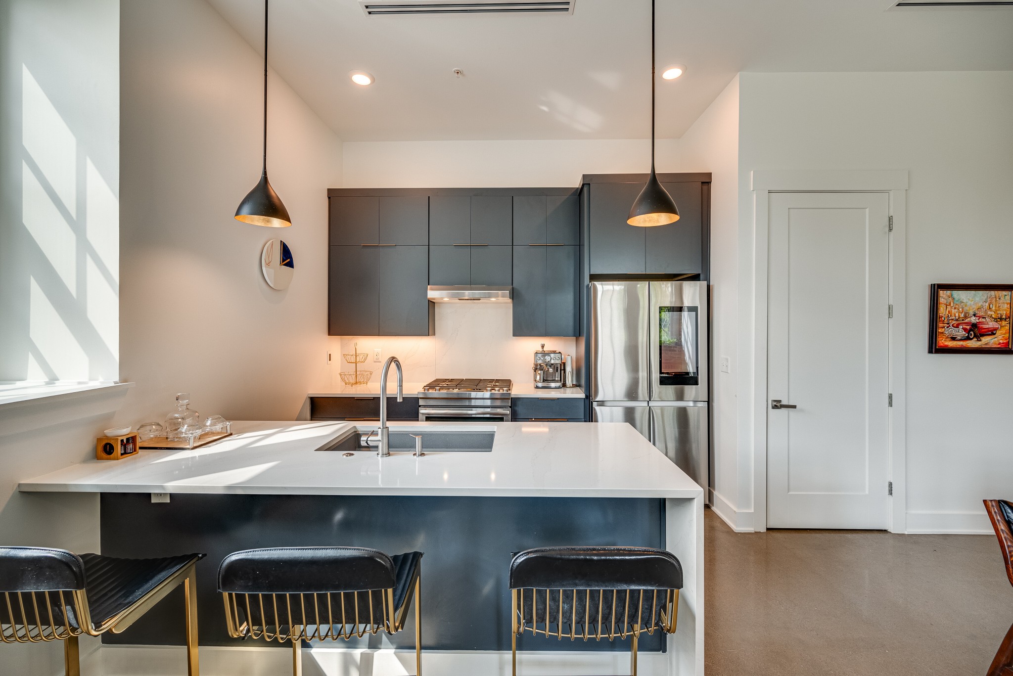 601 Madison St Unit: 109