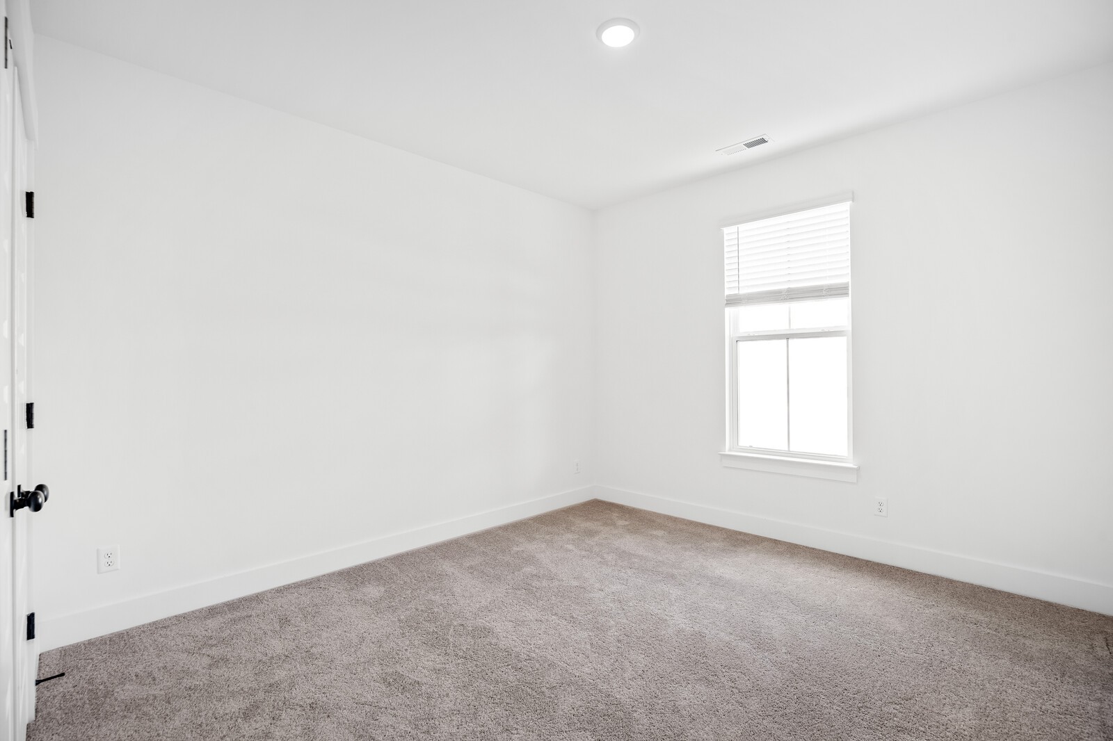 2914 Parkwood Dr