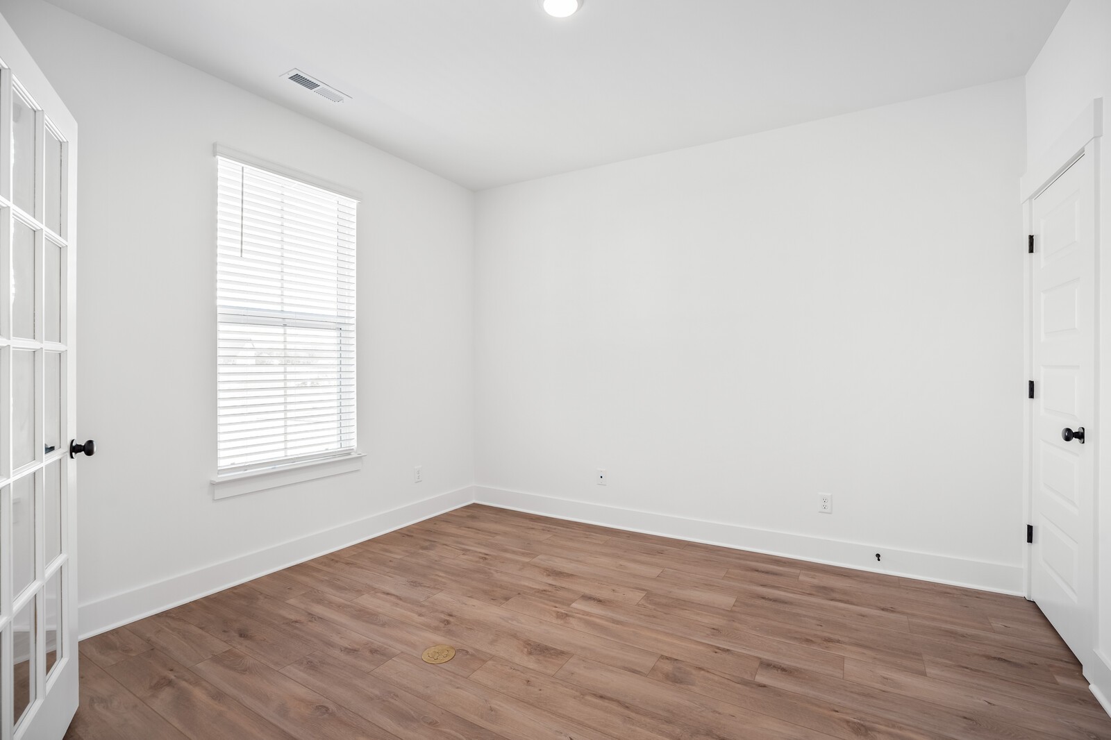 2914 Parkwood Dr